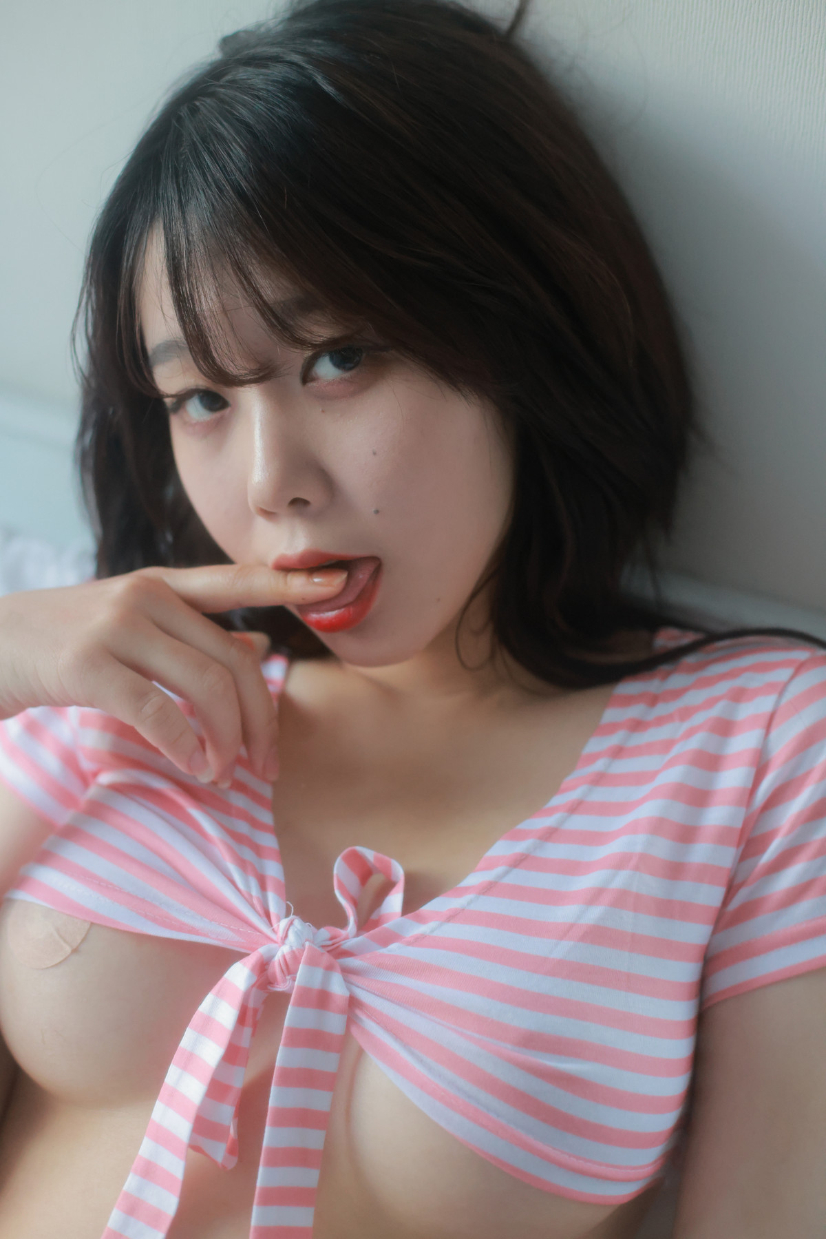 ZIA.Kwon 권지아, [Loozy] “H” Touch Set.01の写真 38