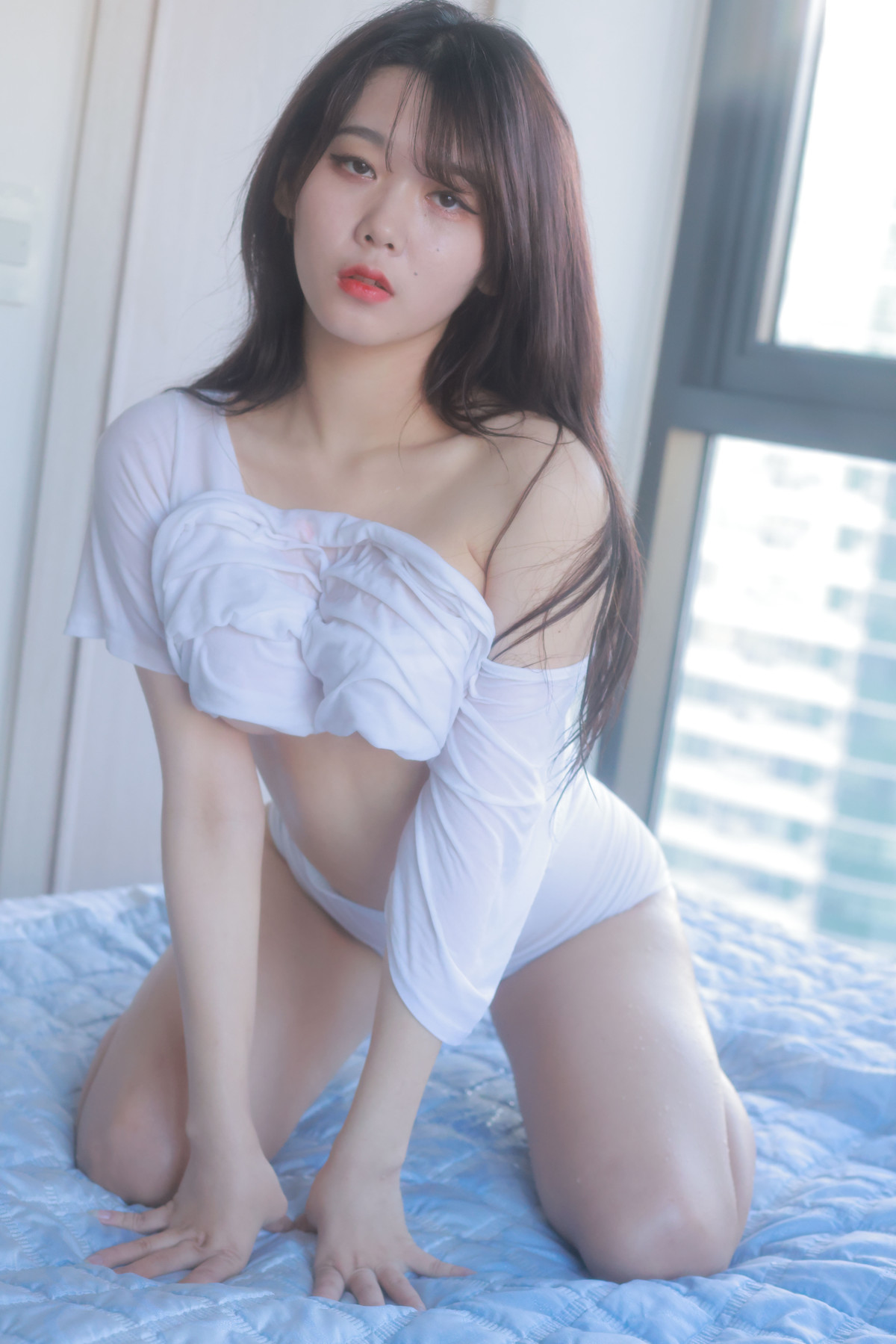 ZIA.Kwon 권지아, [Loozy] “H” Touch Set.02の写真 13