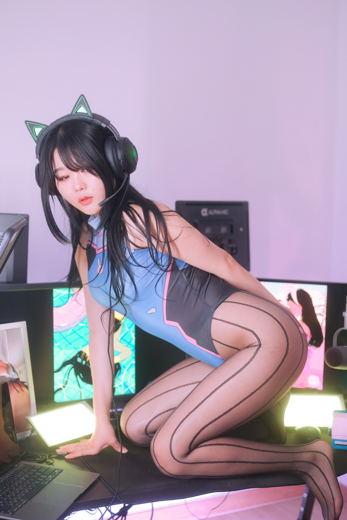 ZIA.Kwon 권지아, [Loozy] Vol.06 D.VA Set.01の写真 22