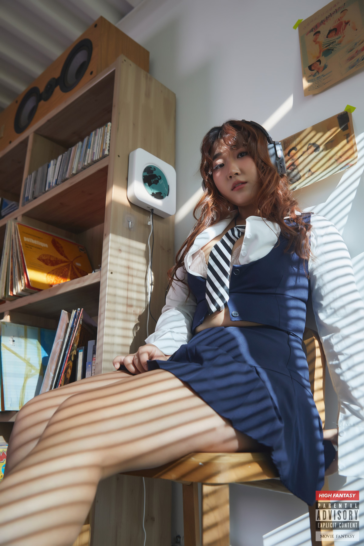 Ggubbu 꾸뿌, [HIGH FANTASY] In the Booth