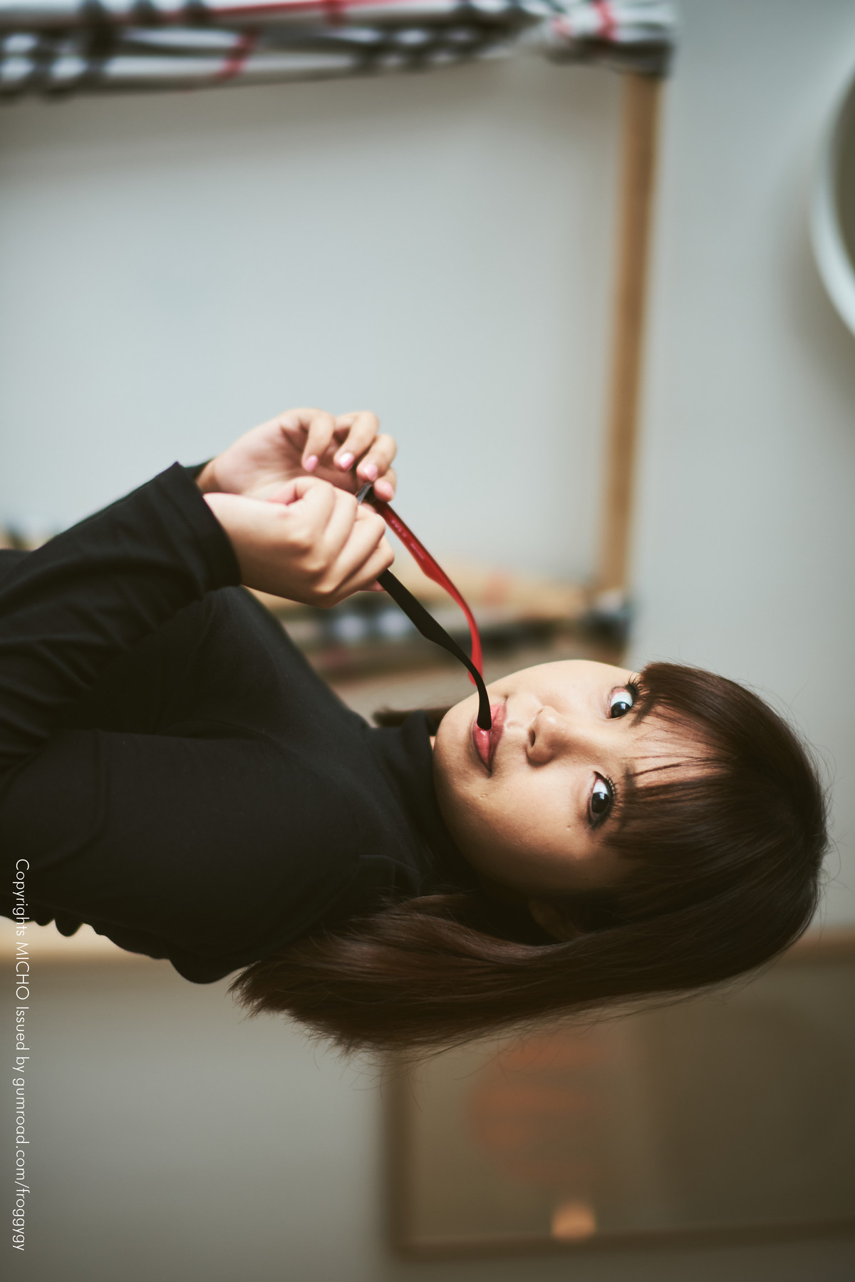 Micho Teh, [Patreon] Glasses & Black Turtleneckの写真 4