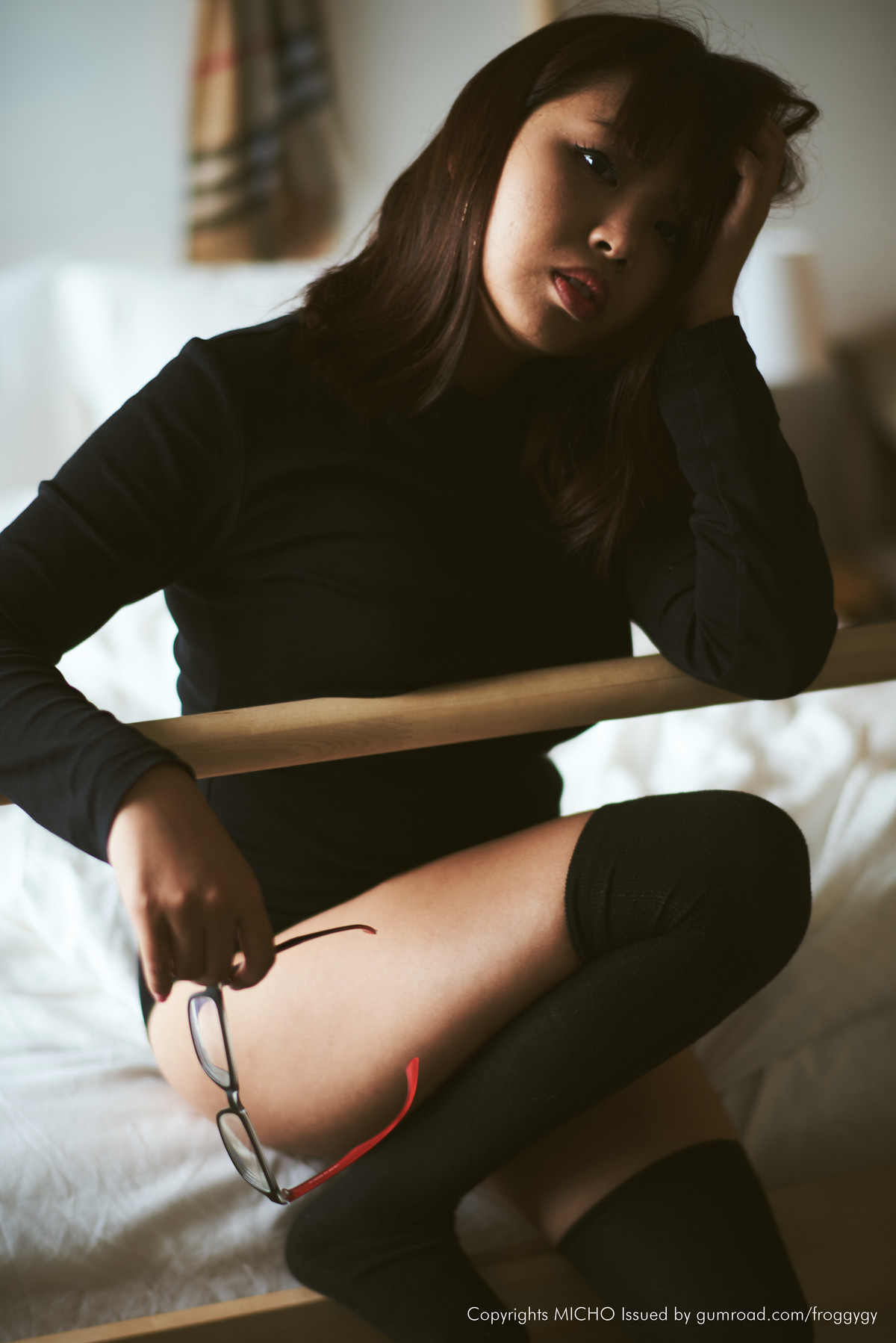 Micho Teh, [Patreon] Glasses & Black Turtleneckの写真 10