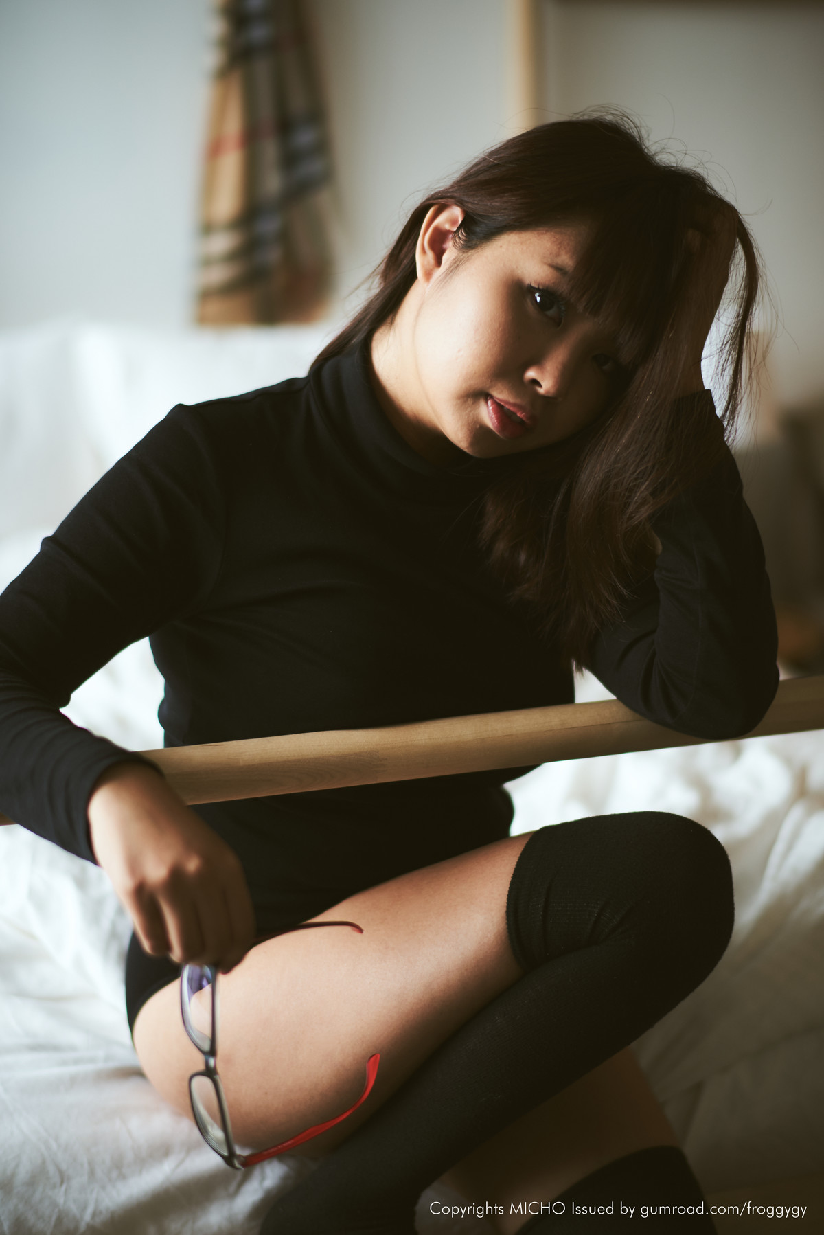 Micho Teh, [Patreon] Glasses & Black Turtleneckの写真 11