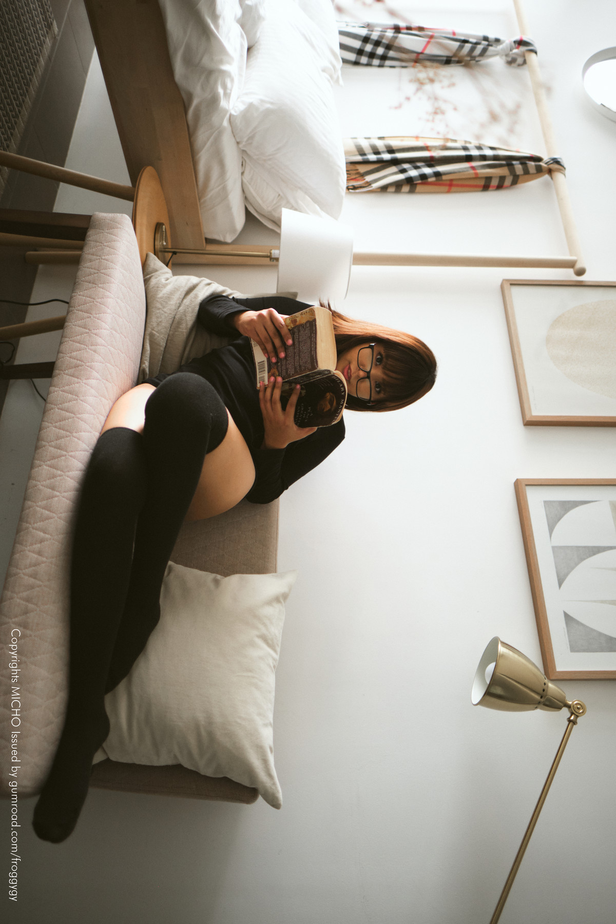 Micho Teh, [Patreon] Glasses & Black Turtleneckの写真 36