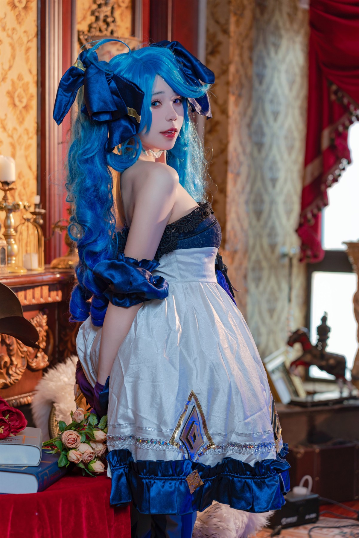 Cosplay 咬一口兔娘 兔兔班车 格温の写真 9