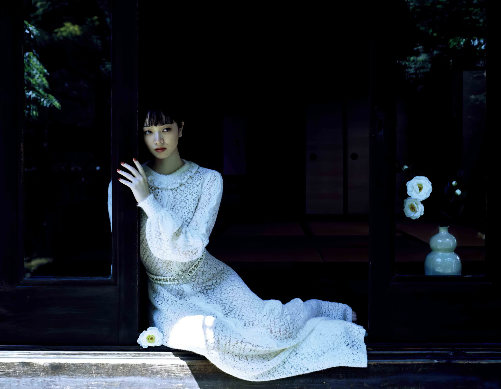 Nana Komatsu 小松菜奈, Harper’s Bazaar Japan ハーパーズ バザー 2023.11の写真 10