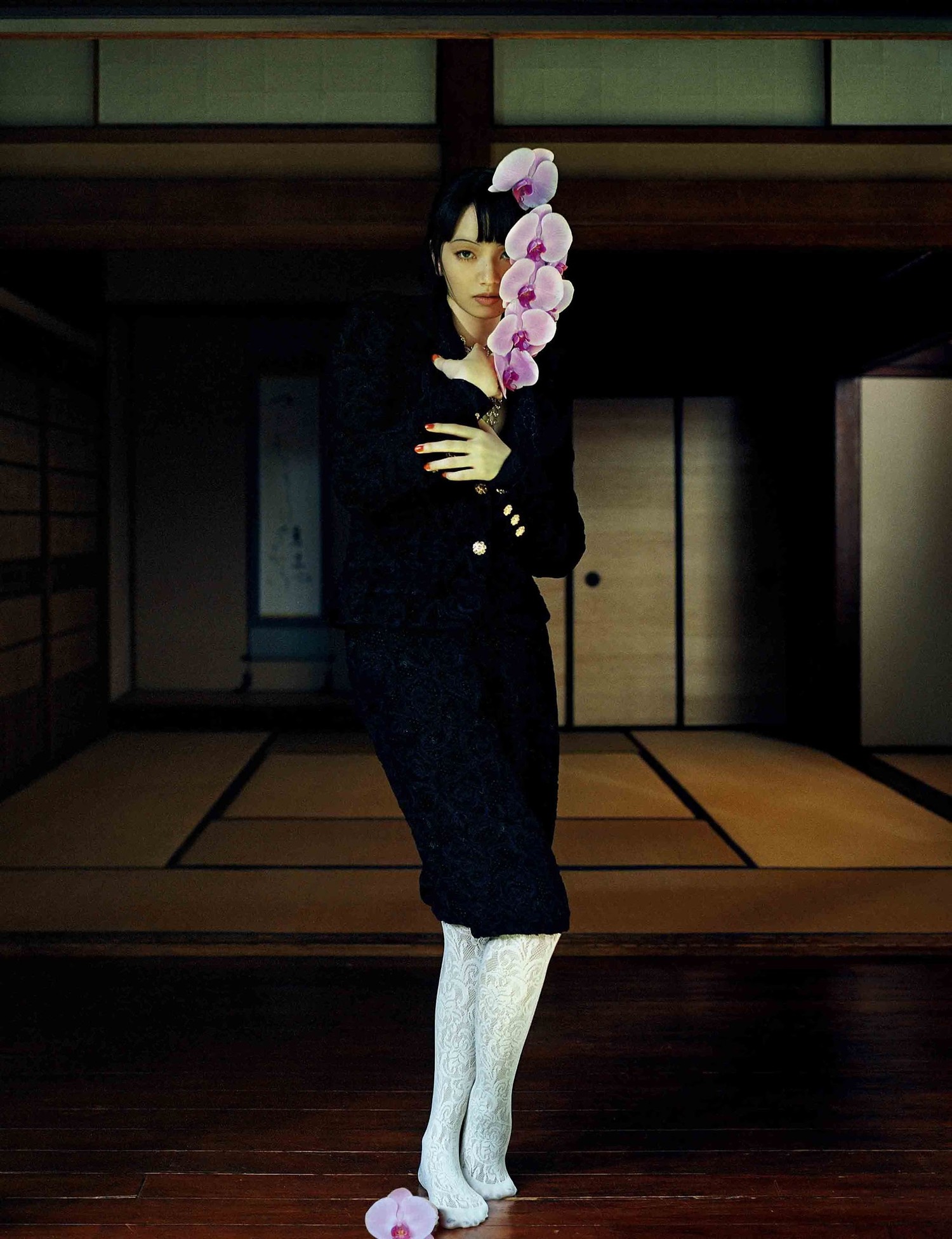 Nana Komatsu 小松菜奈, Harper’s Bazaar Japan ハーパーズ バザー 2023.11の写真 12