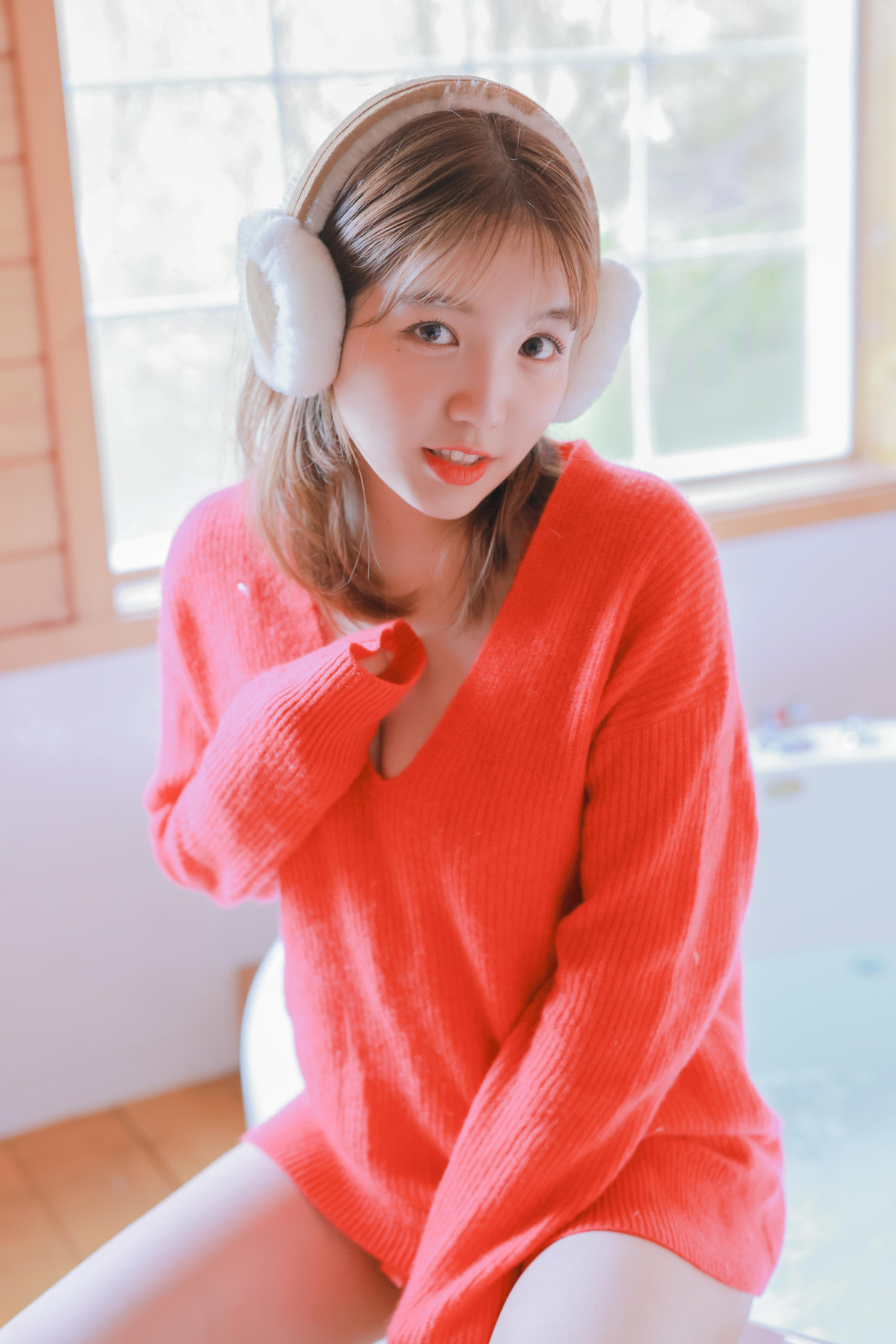Yoonvely 윤블리, [SWEETBOX] SWTB Vol.26 Santa Girl Set.02の写真 9
