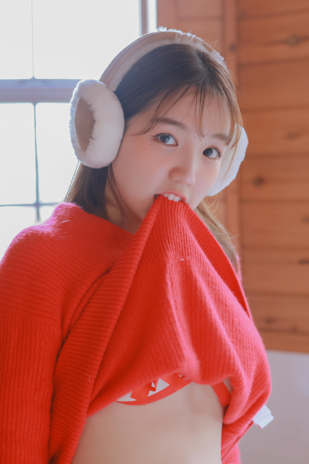 Yoonvely 윤블리, [SWEETBOX] SWTB Vol.26 Santa Girl Set.02の写真 43
