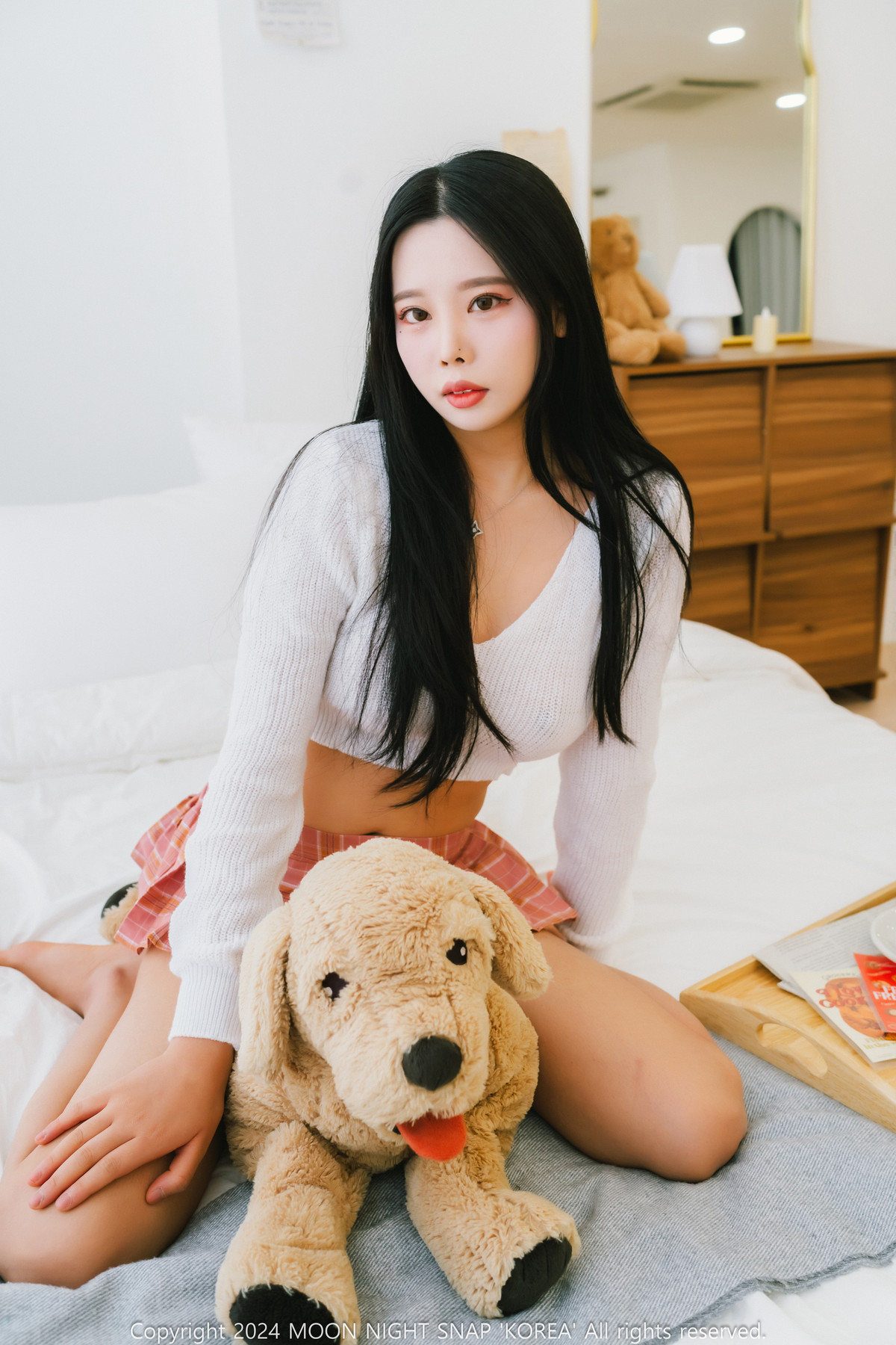 Yoo-ah 유아, [Moon Night Snap] She has a delicious top Set.01の写真 8
