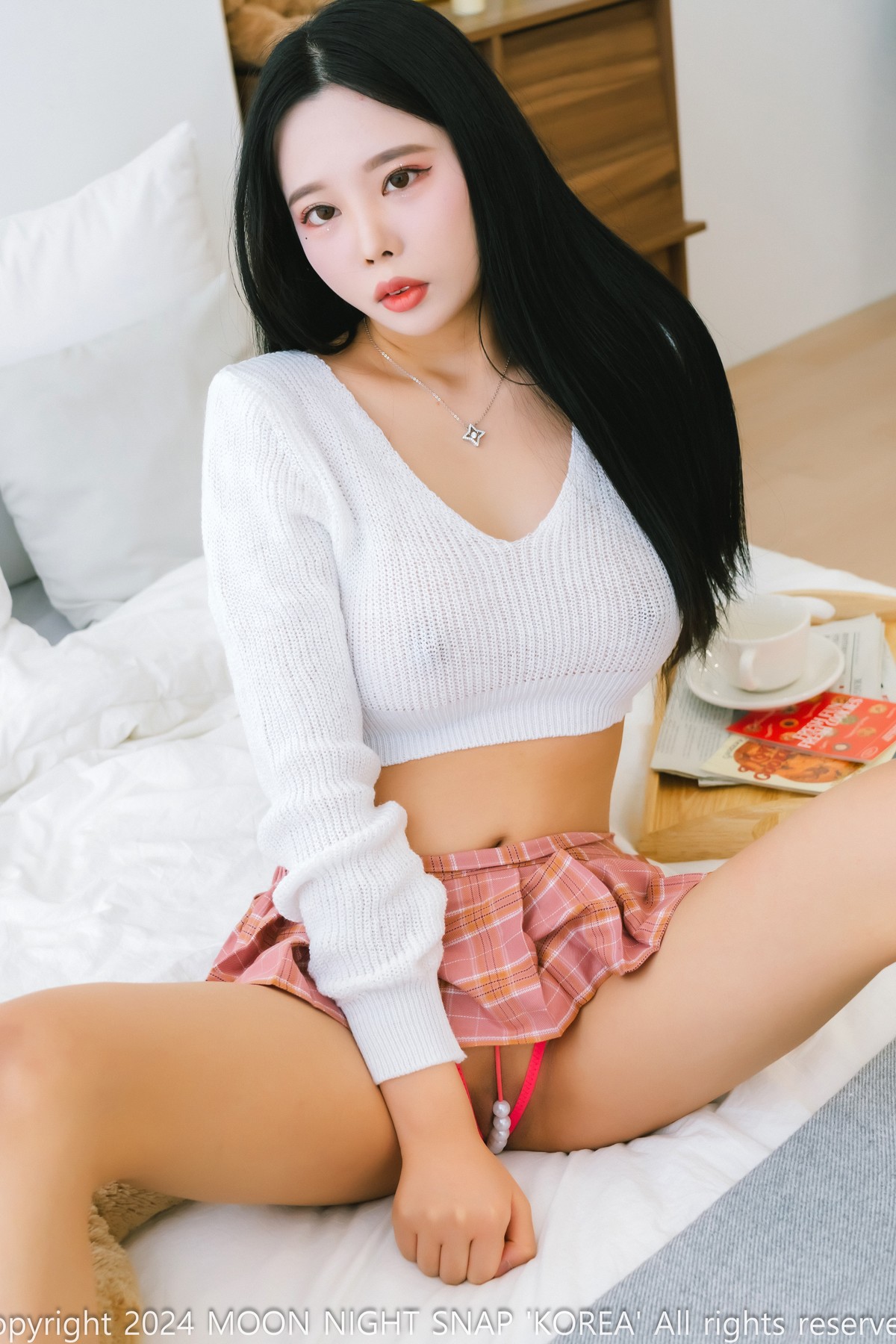 Yoo-ah 유아, [Moon Night Snap] She has a delicious top Set.01の写真 27
