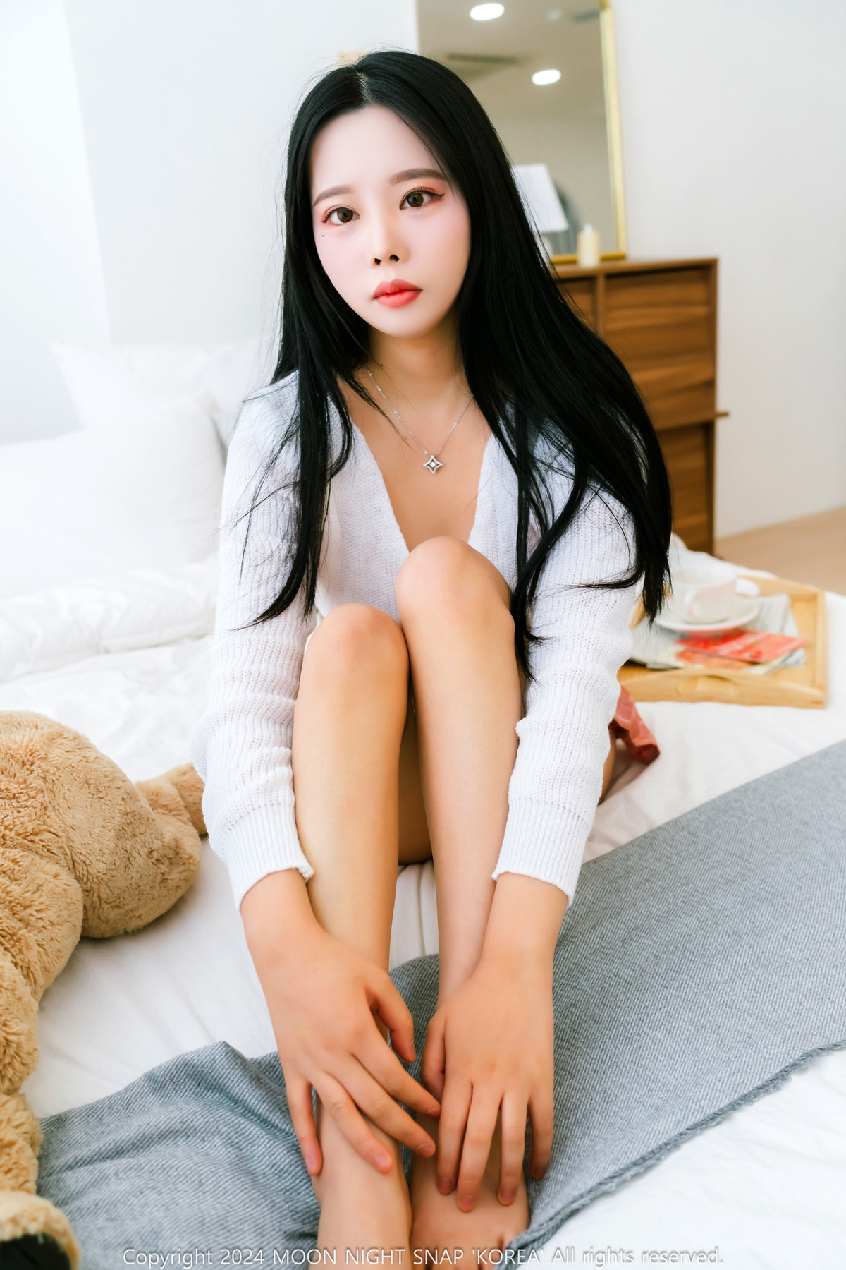 Yoo-ah 유아, [Moon Night Snap] She has a delicious top Set.01の写真 33