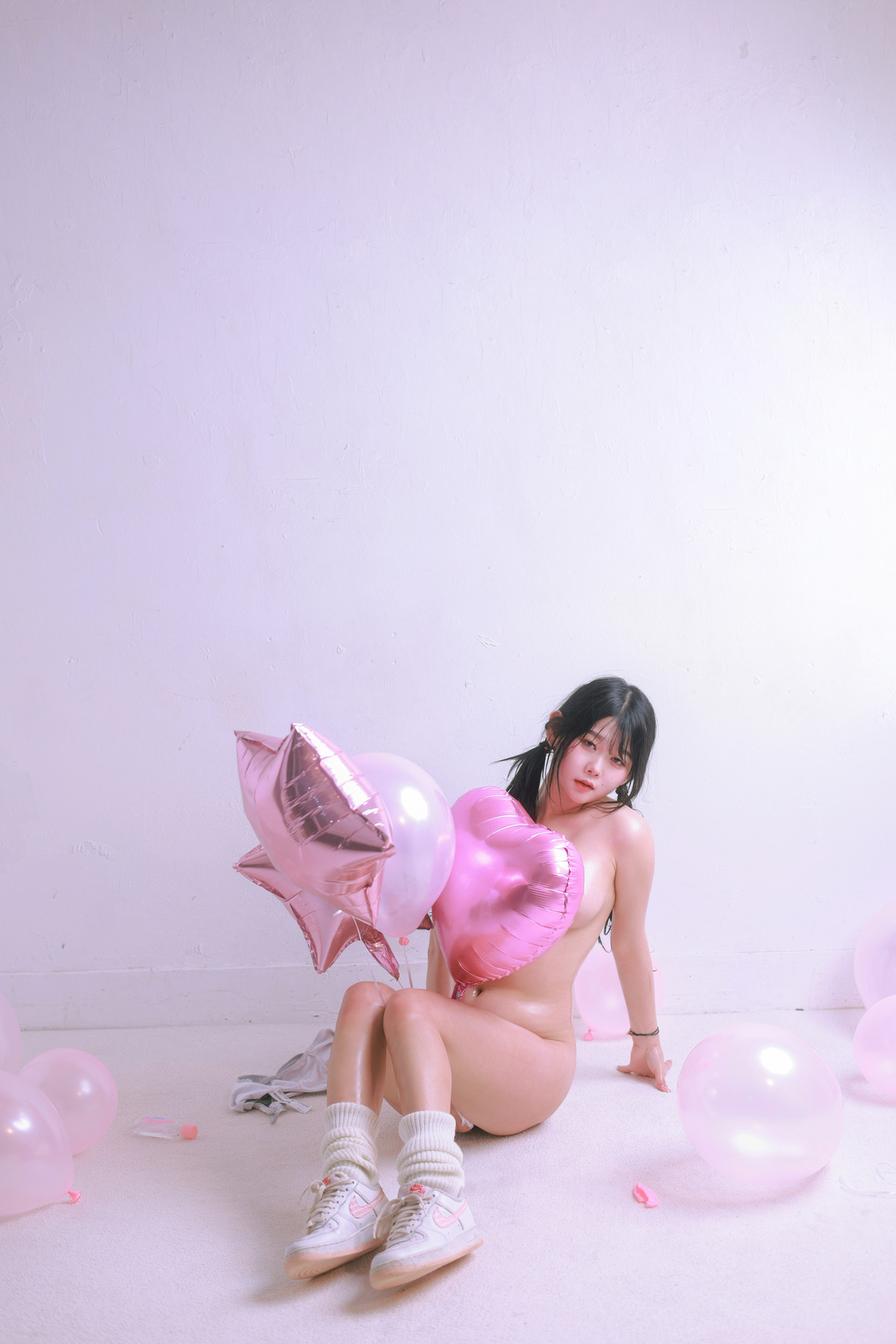 ZIA.Kwon 권지아, [Yo-U] Vol.13 Valentine Set.01の写真 48