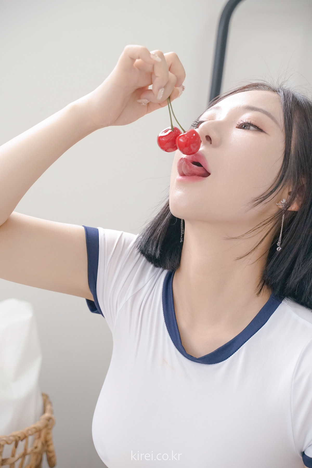 Sinbi 신비, [KIREI] Vol.01 Photobookの写真 2