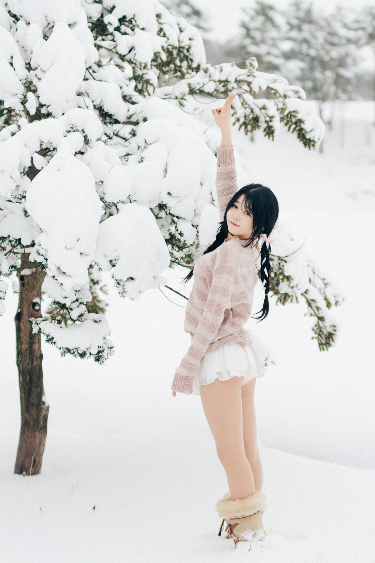 ZIA.Kwon 권지아, [Loozy] Snow Girl Set.01の写真 6