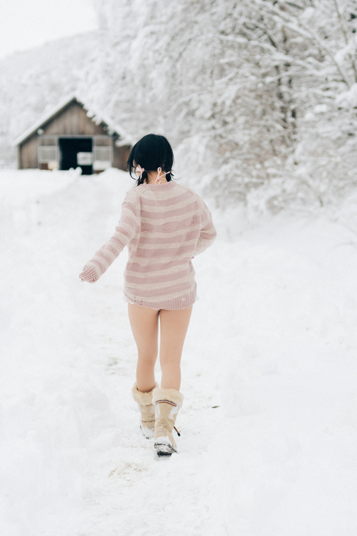 ZIA.Kwon 권지아, [Loozy] Snow Girl Set.01の写真 7