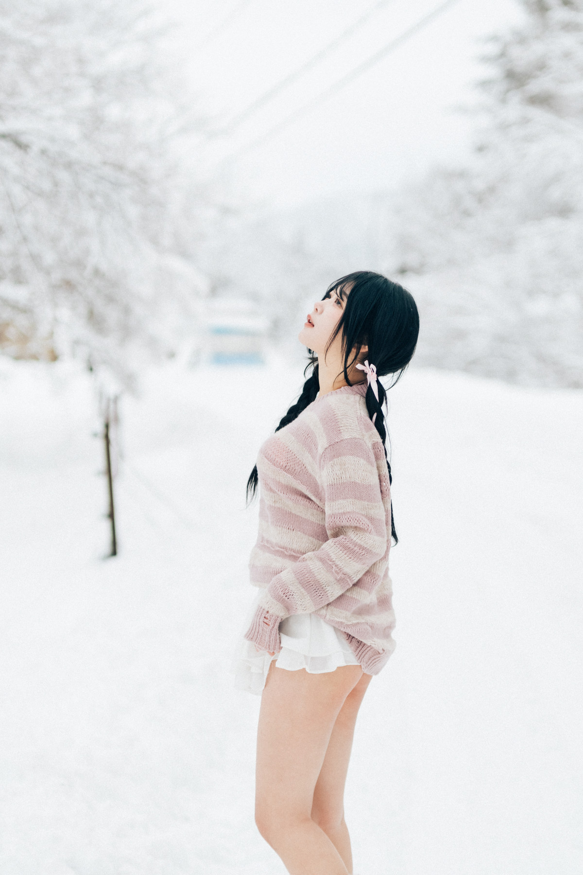 ZIA.Kwon 권지아, [Loozy] Snow Girl Set.02の写真 2