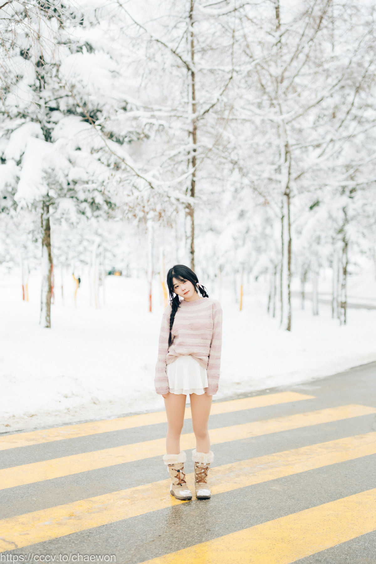 ZIA.Kwon 권지아, [Loozy] Snow Girl Set.02の写真 22