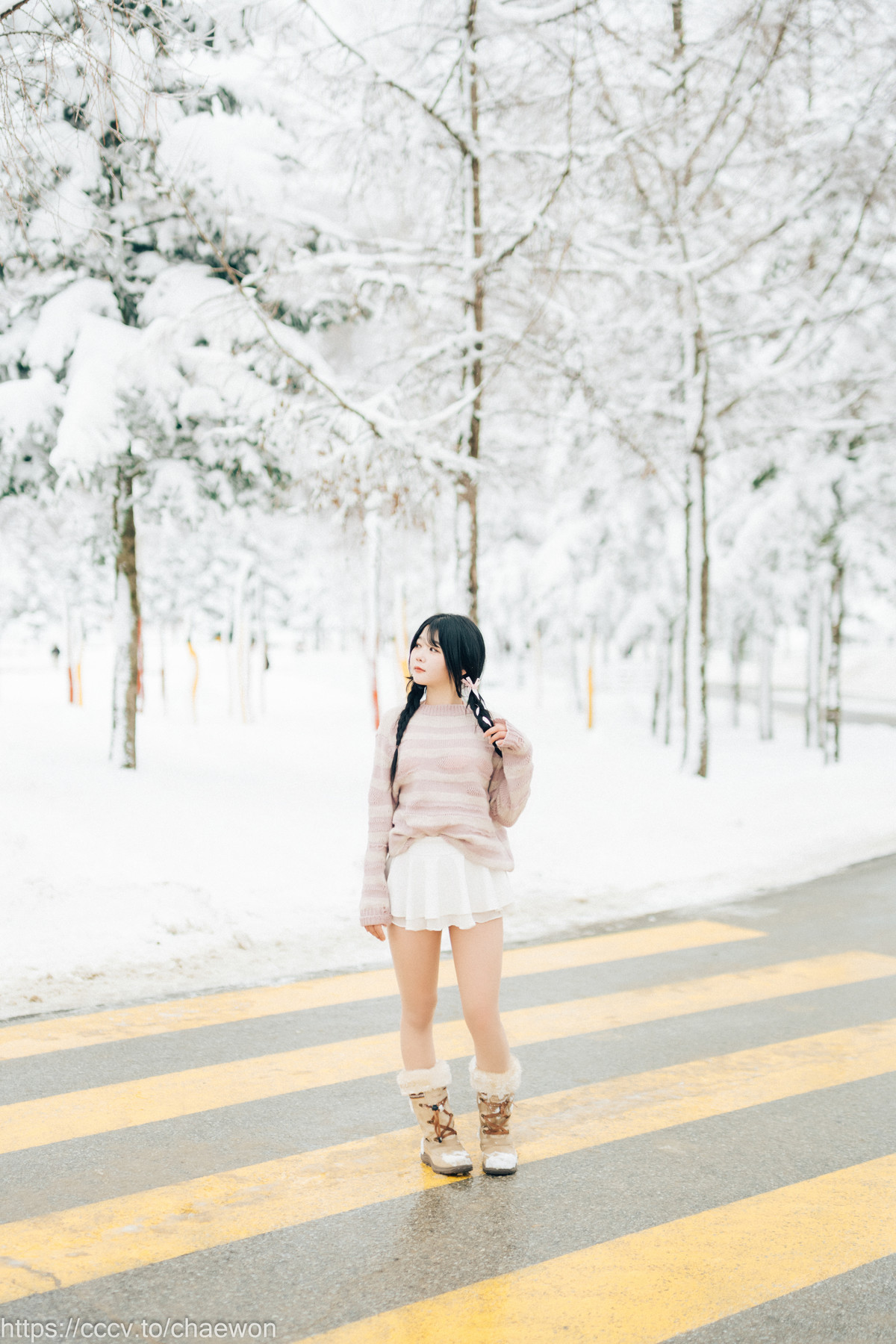 ZIA.Kwon 권지아, [Loozy] Snow Girl Set.02の写真 23