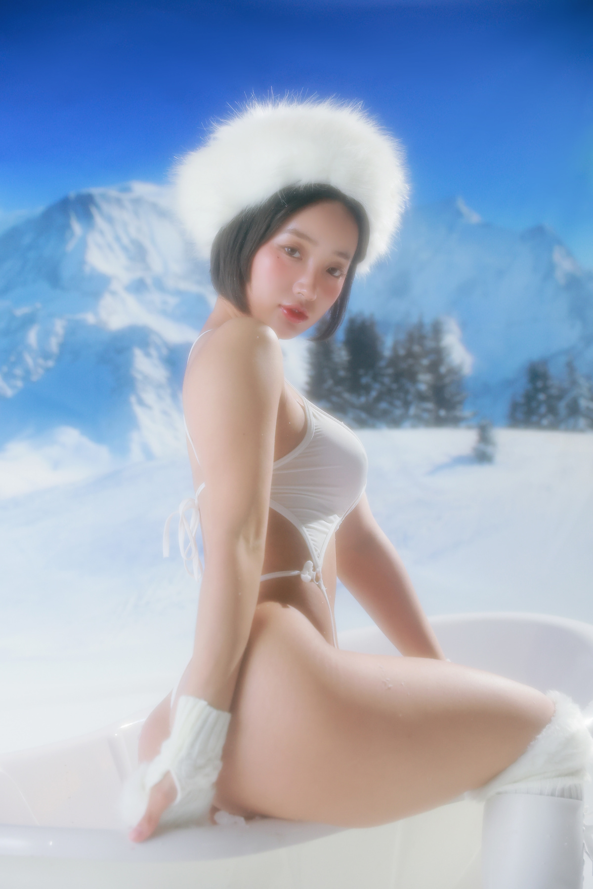 Booty Queen 엉덩퀸, [Pinkpie] The Hot Body of a Lost Girl in Snow Garden Set.02の写真 14