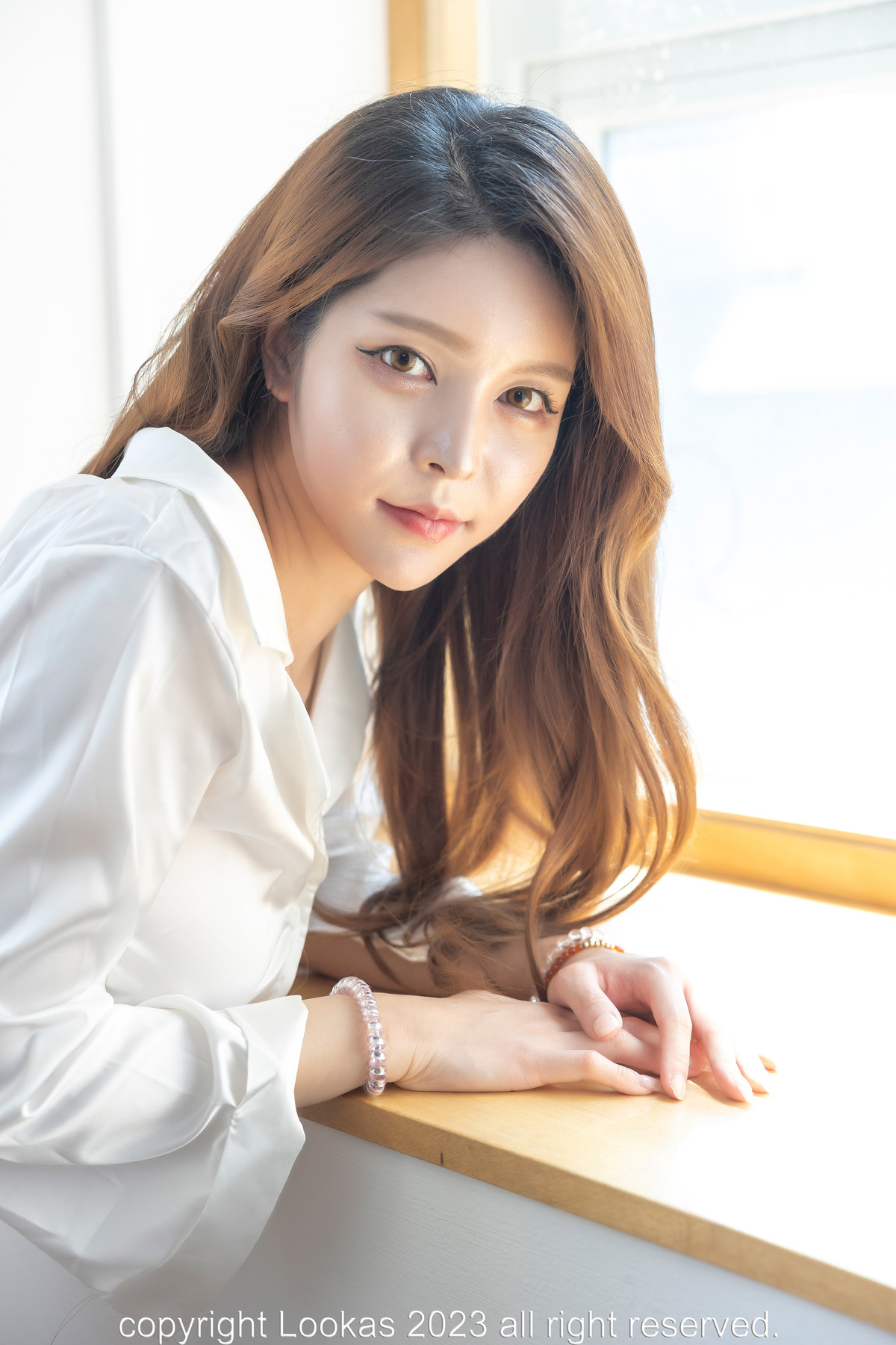 Banhee 반희, Lookas Vol.02 Photobook Set.01の写真 15