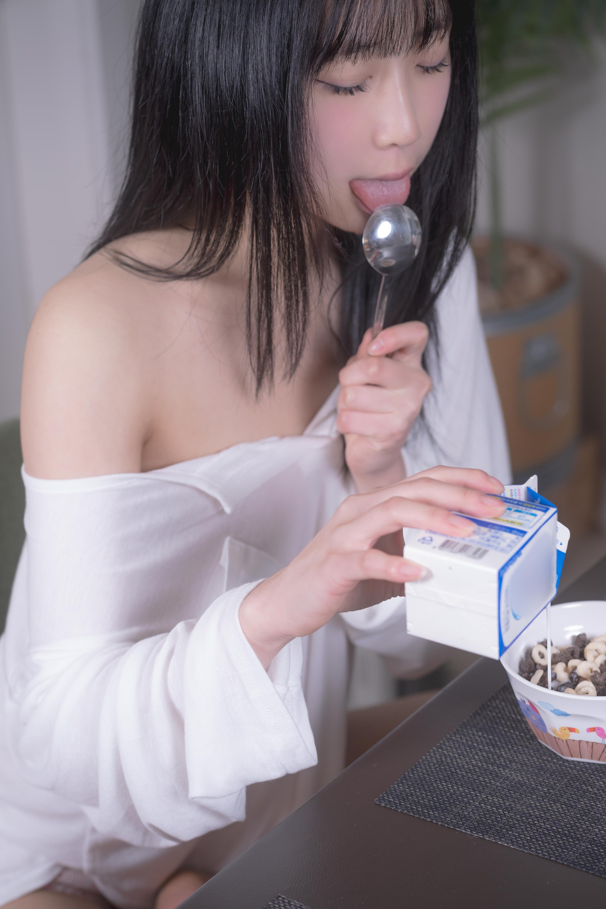 Hina 히나, PURE MEDIA Vol.275 Raped My Rude Little Sister Set.04の写真 2
