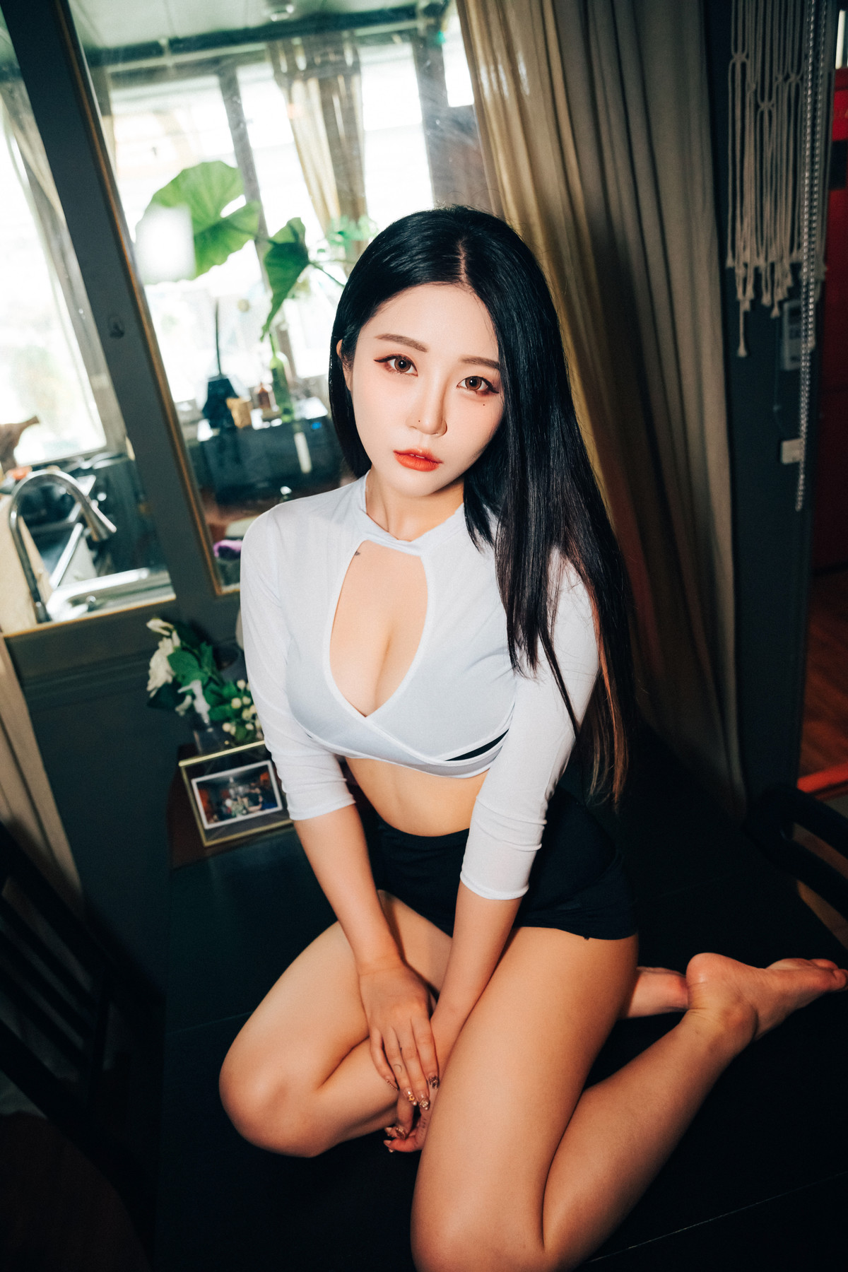 Jeong Bomi 정보미, Loozy “Roomate” Set.01の写真 2