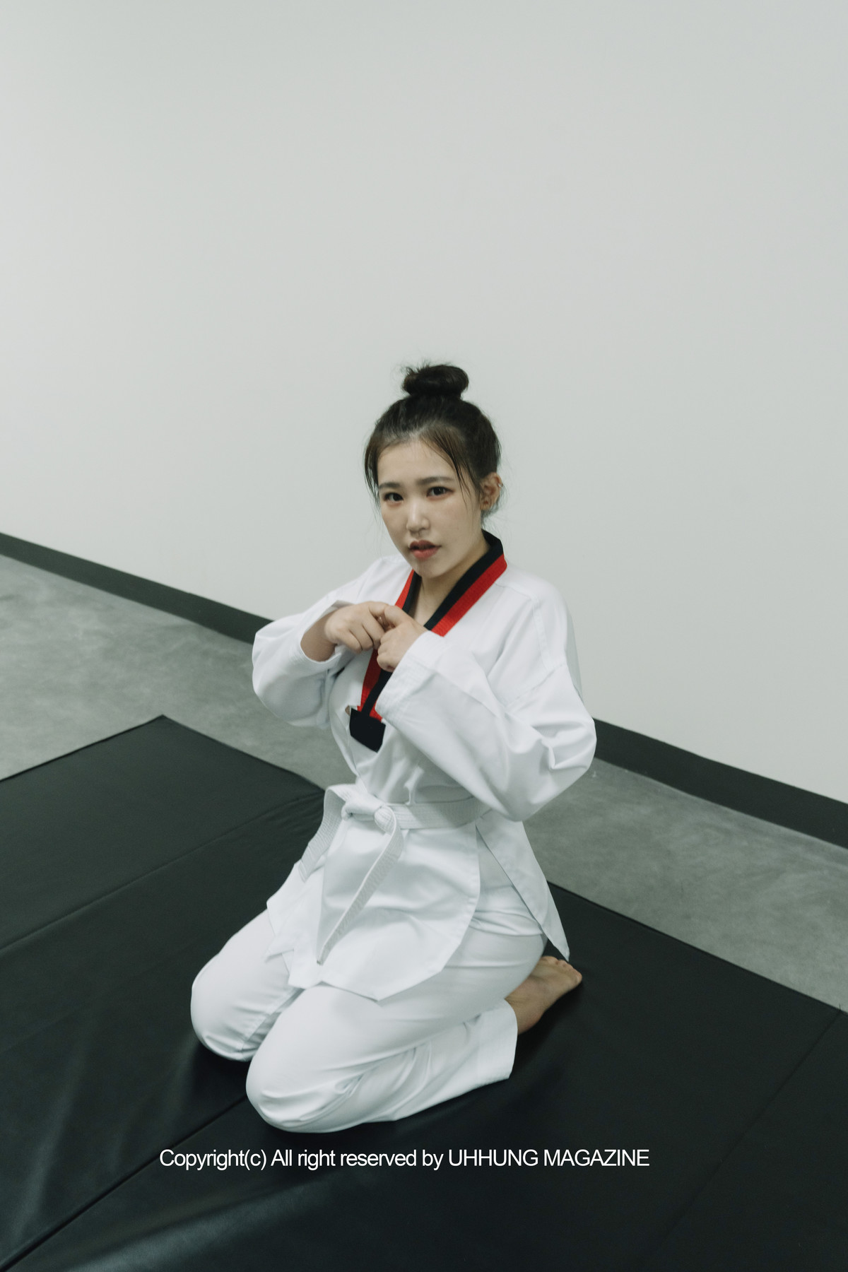 Jenn 젠, UHHUNG Magazine Vol.01 Taekwondo Set.02の写真 5
