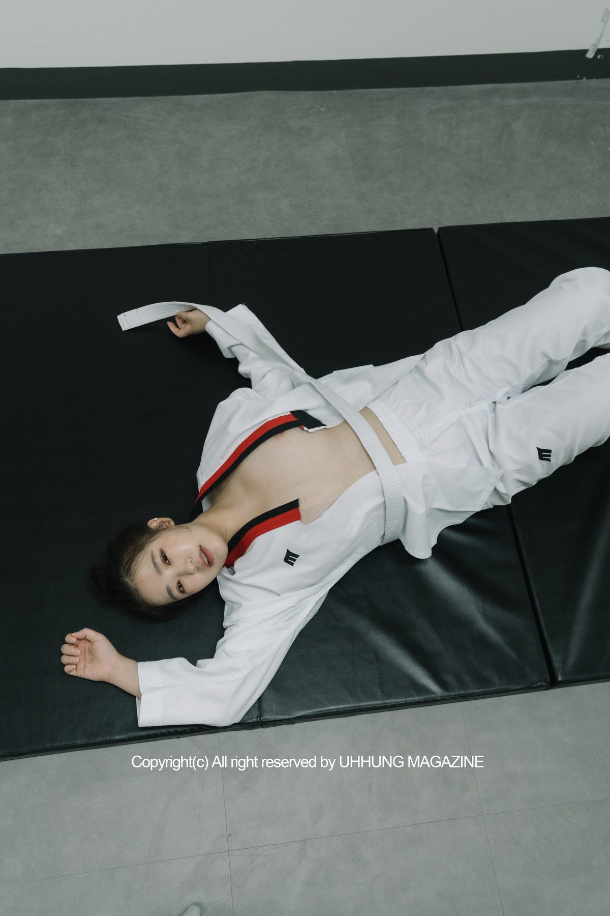 Jenn 젠, UHHUNG Magazine Vol.01 Taekwondo Set.03の写真 23