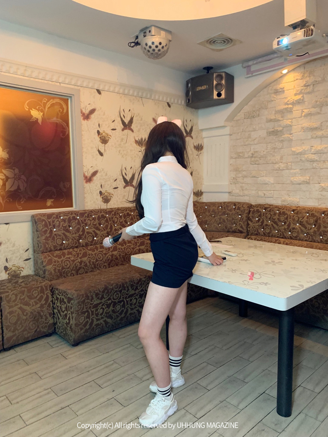 Hyejung 혜정, UHHUNG Magazine Vol.01 Karaoke Set.01の写真 4