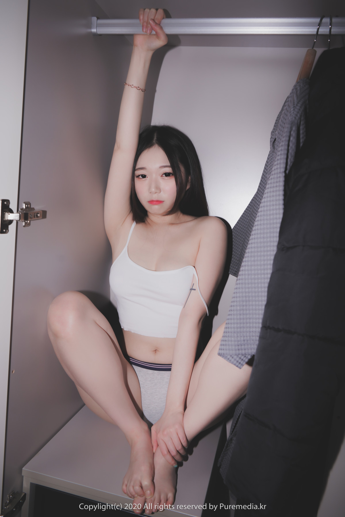 Ria 리아, PURE MEDIA Vol.11 Photobook Set.01の写真 4