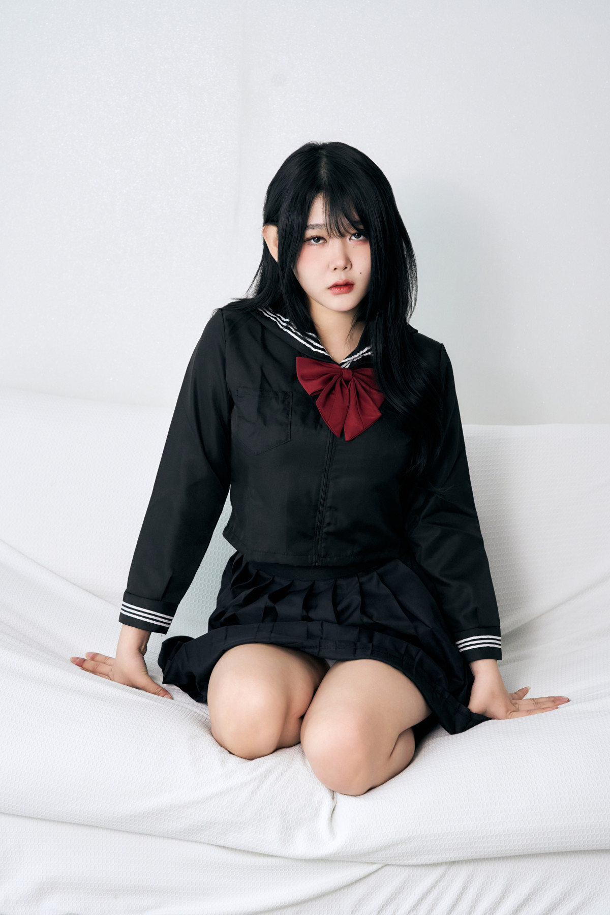 ZIA.Kwon 권지아, UMIZINE Vol.03 “With Zia” Set.01の写真 3