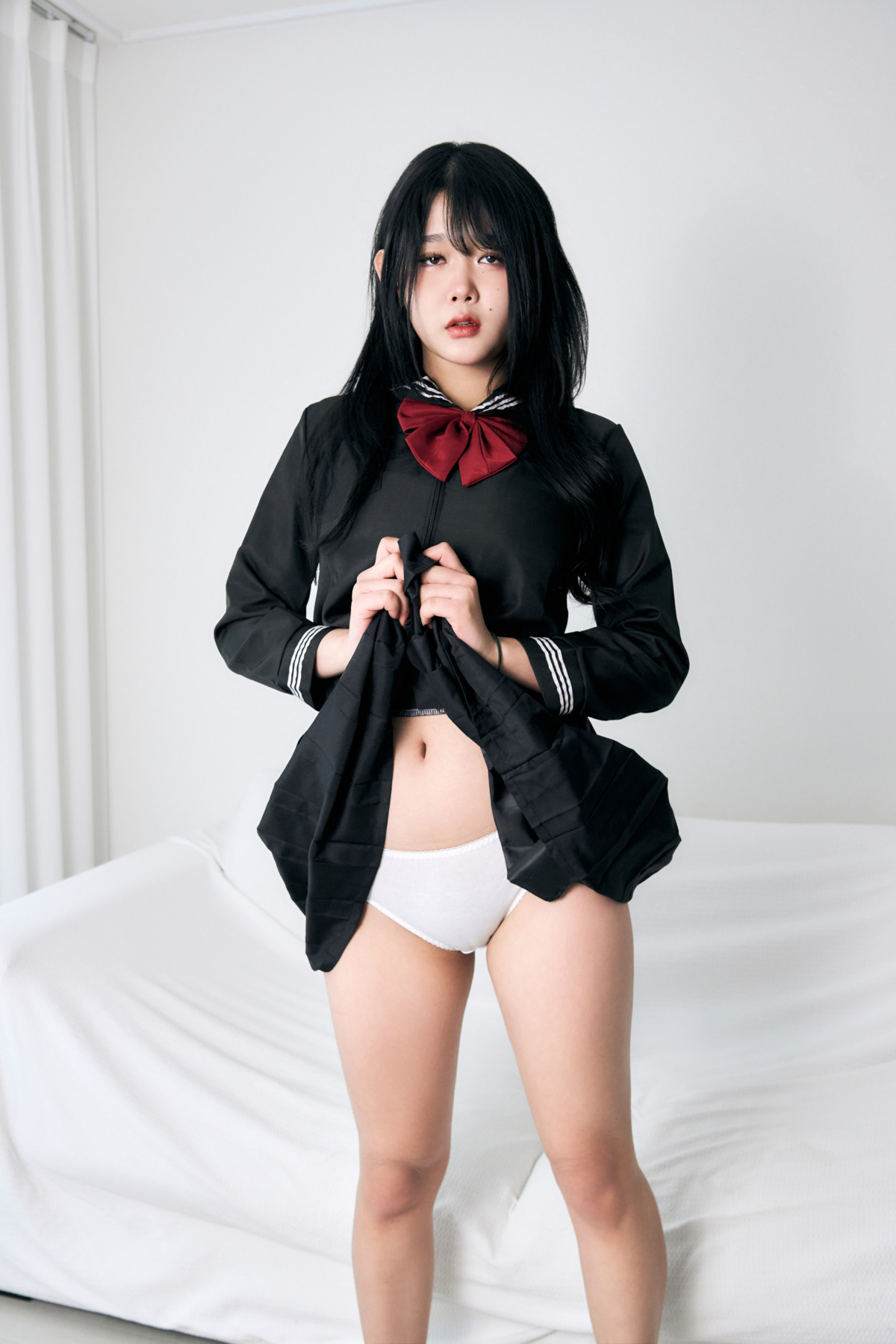 ZIA.Kwon 권지아, UMIZINE Vol.03 “With Zia” Set.01の写真 15