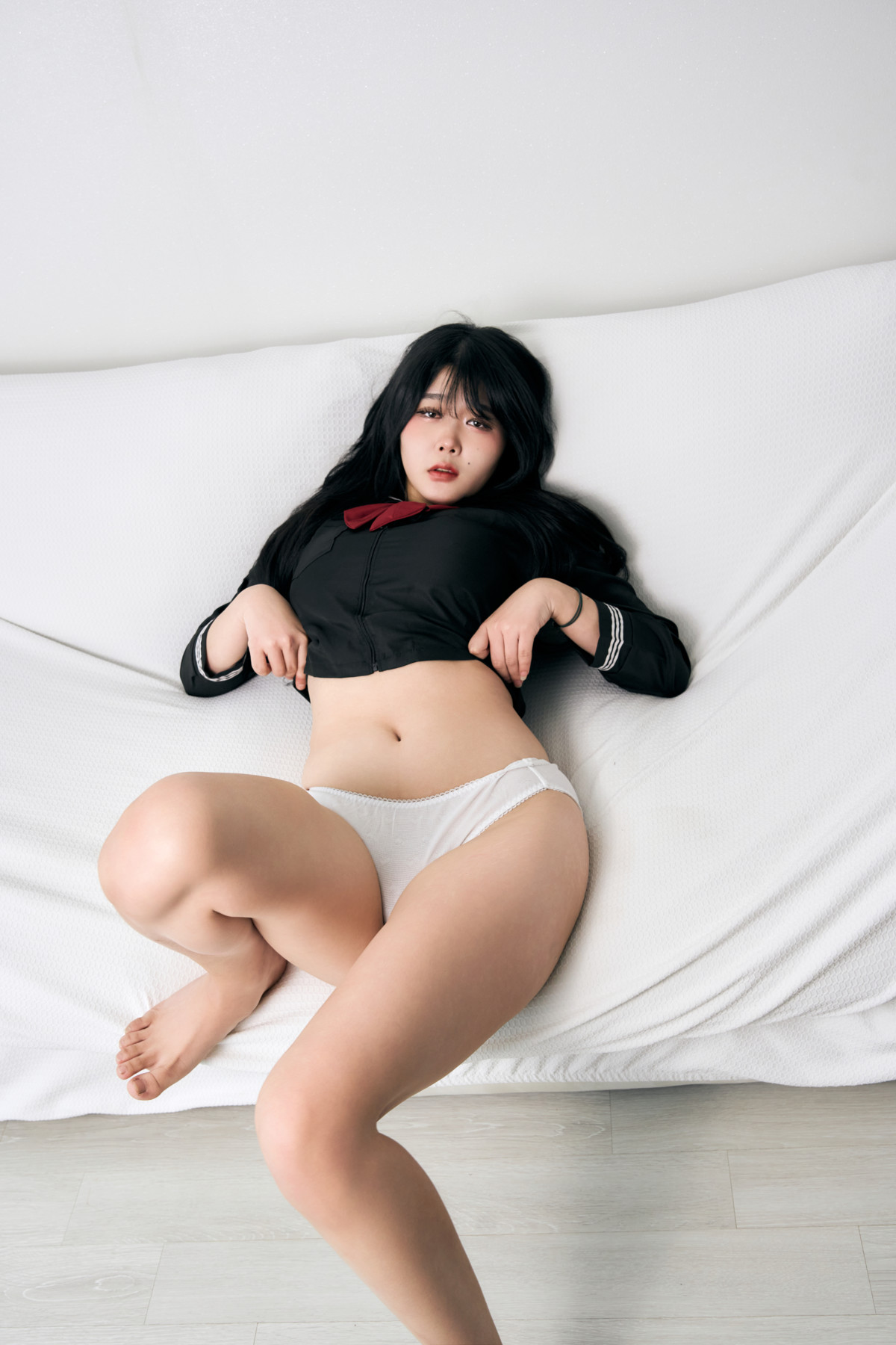 ZIA.Kwon 권지아, UMIZINE Vol.03 “With Zia” Set.02の写真 7