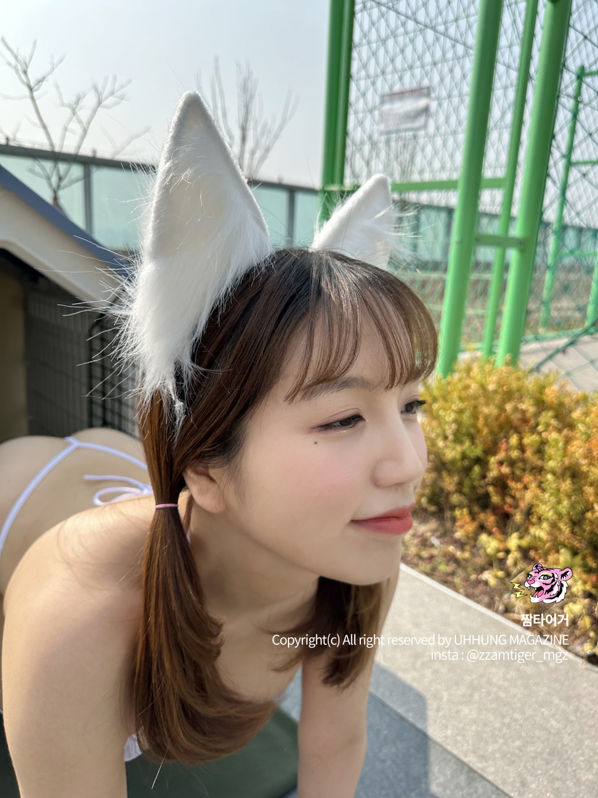 Yoonvely 윤블리, UHHUNG Magazine Vol.04 “Milltary” Set.01の写真 19