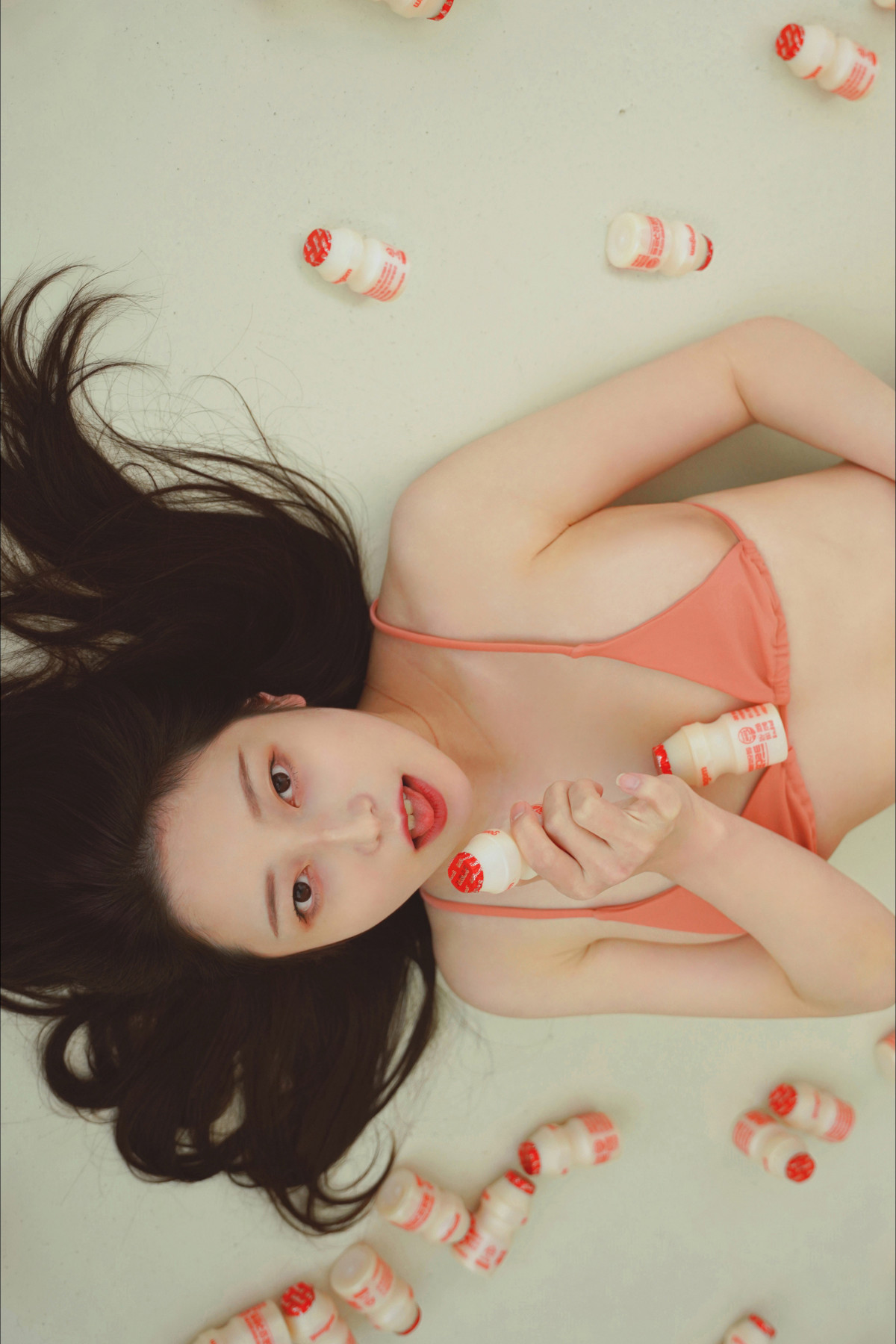 RISA 리사, Photobook “Yogu Yogu” Set.02の写真 22