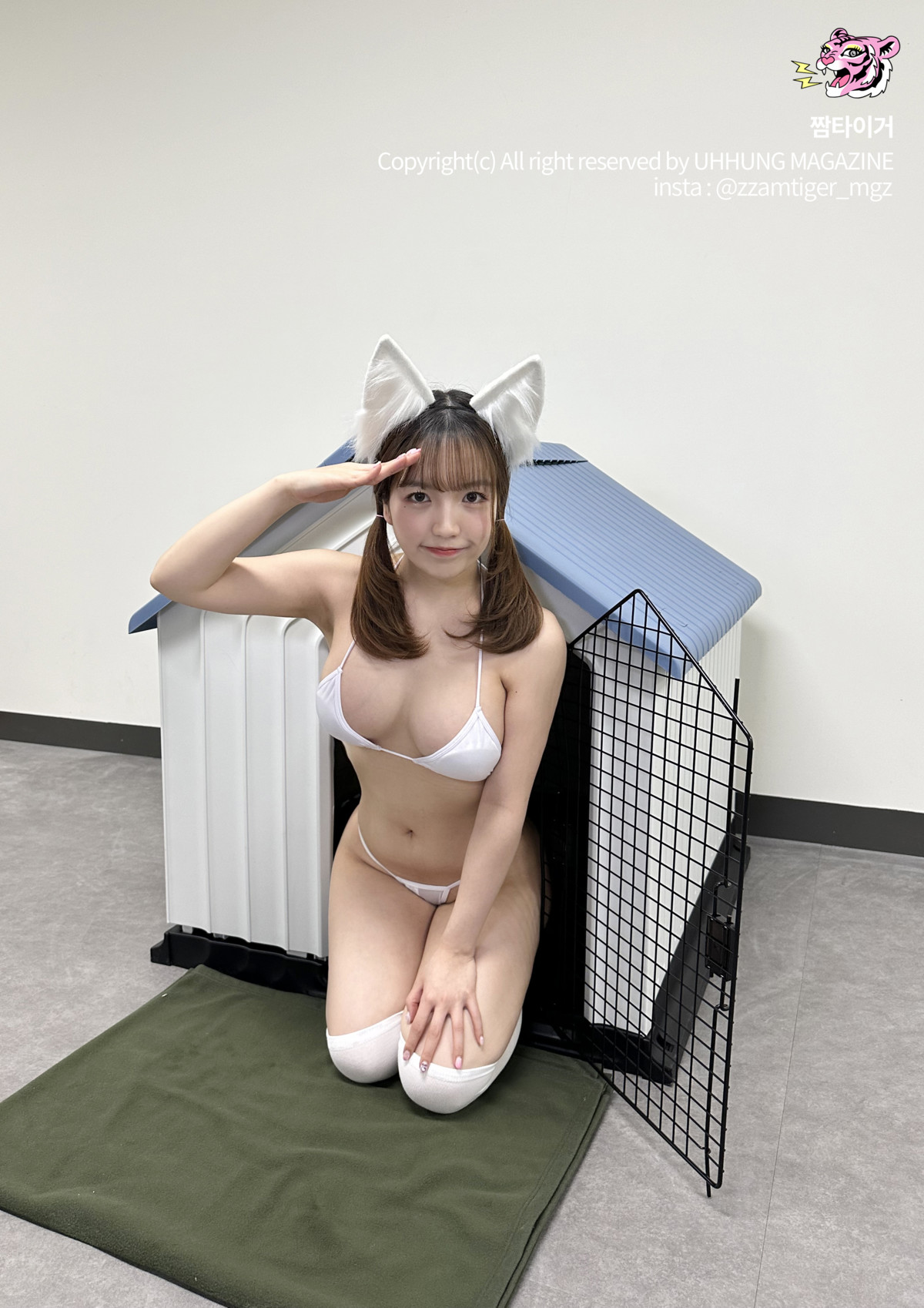 Yoonvely 윤블리, UHHUNG Magazine Vol.04 “Milltary” Set.05の写真 33