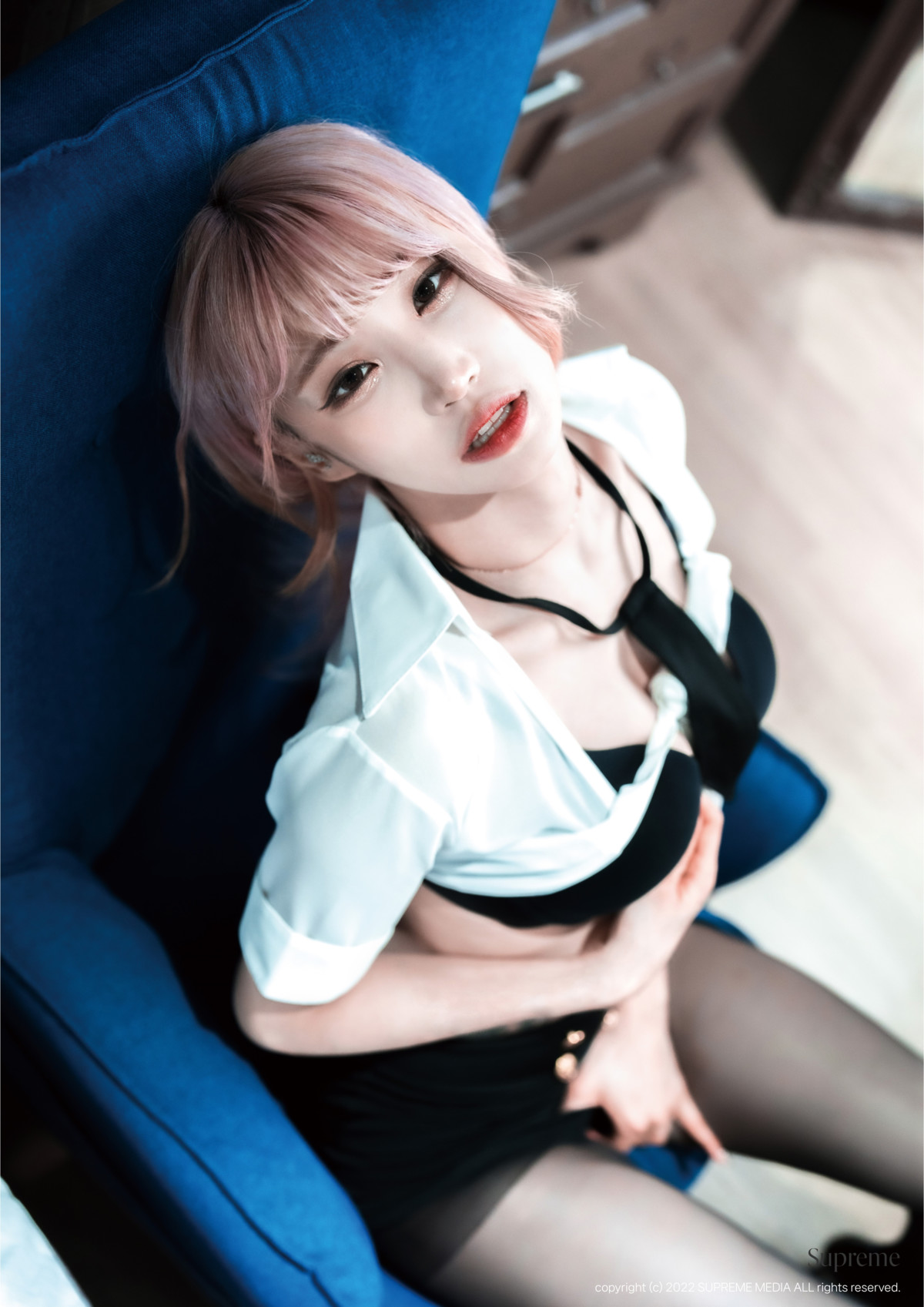 Taeri 태리, Supreme Vol.03 Photobook Set.02の写真 4
