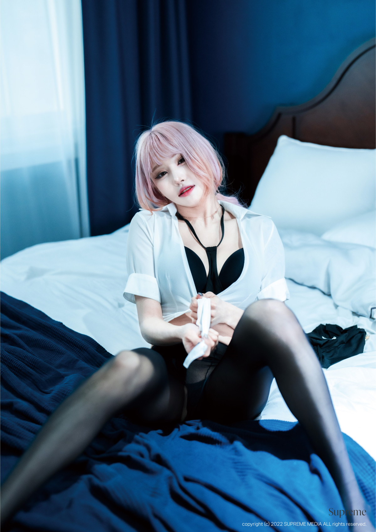 Taeri 태리, Supreme Vol.03 Photobook Set.02の写真 10