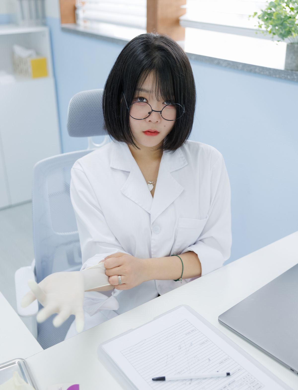 ZIA.Kwon 권지아, READY Vol.01 “Lady Doctor” Set.02の写真 3