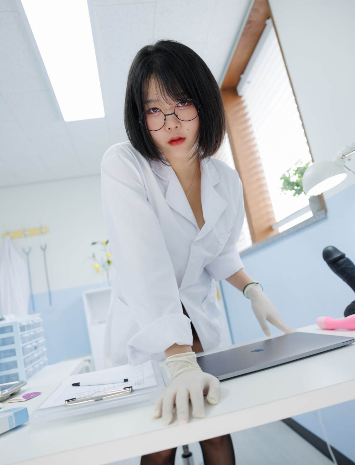 ZIA.Kwon 권지아, READY Vol.01 “Lady Doctor” Set.02の写真 4