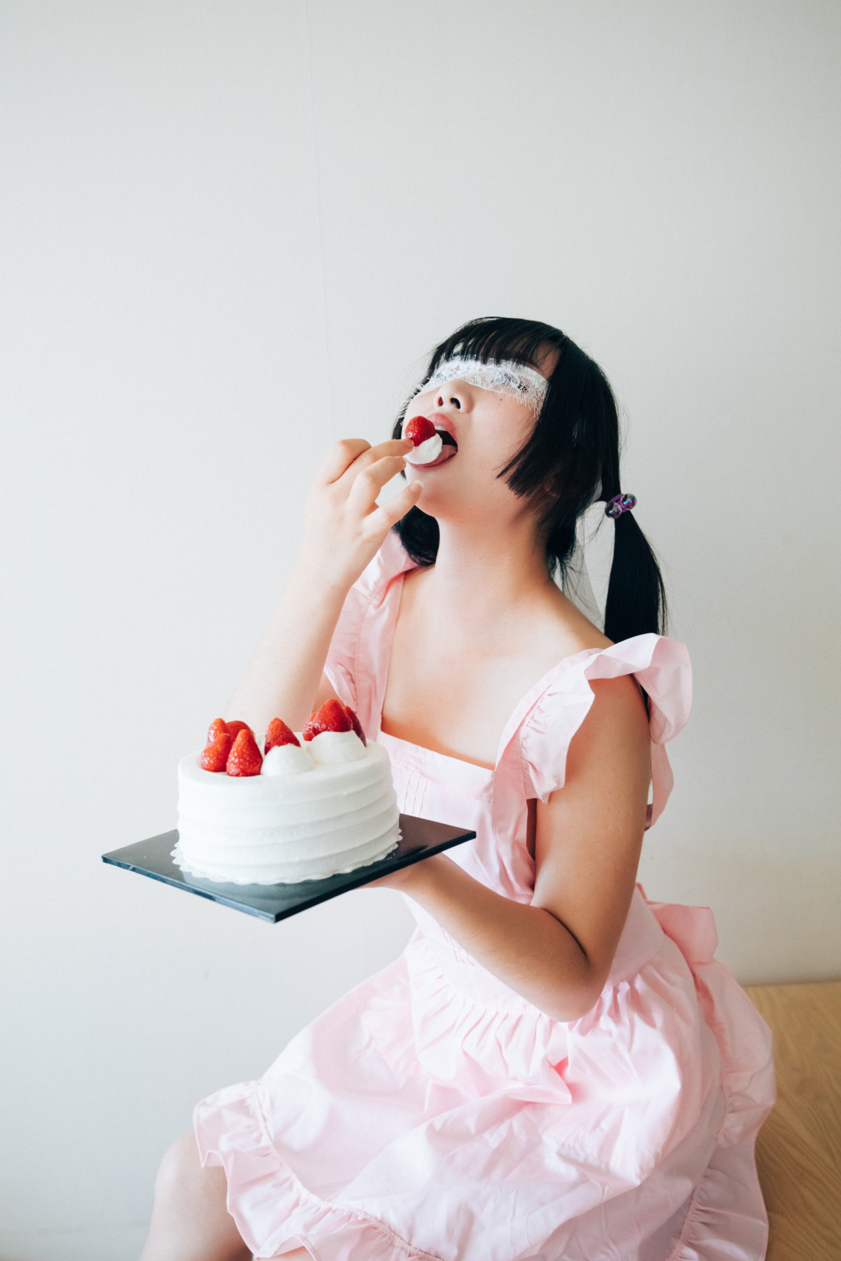 Min 민, Loozy “Taste Me”の写真 2
