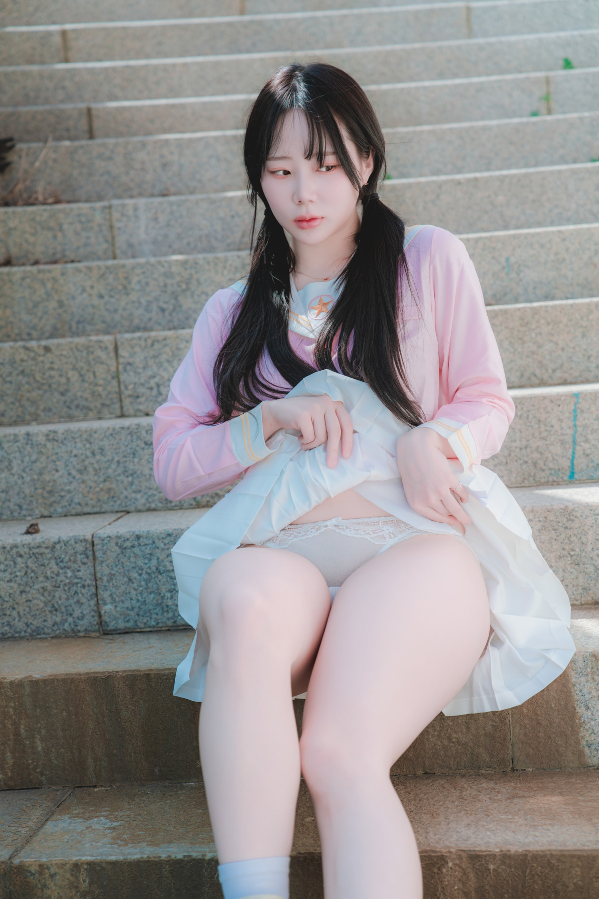 Myua 뮤아, Photobook “Pure”の写真 2
