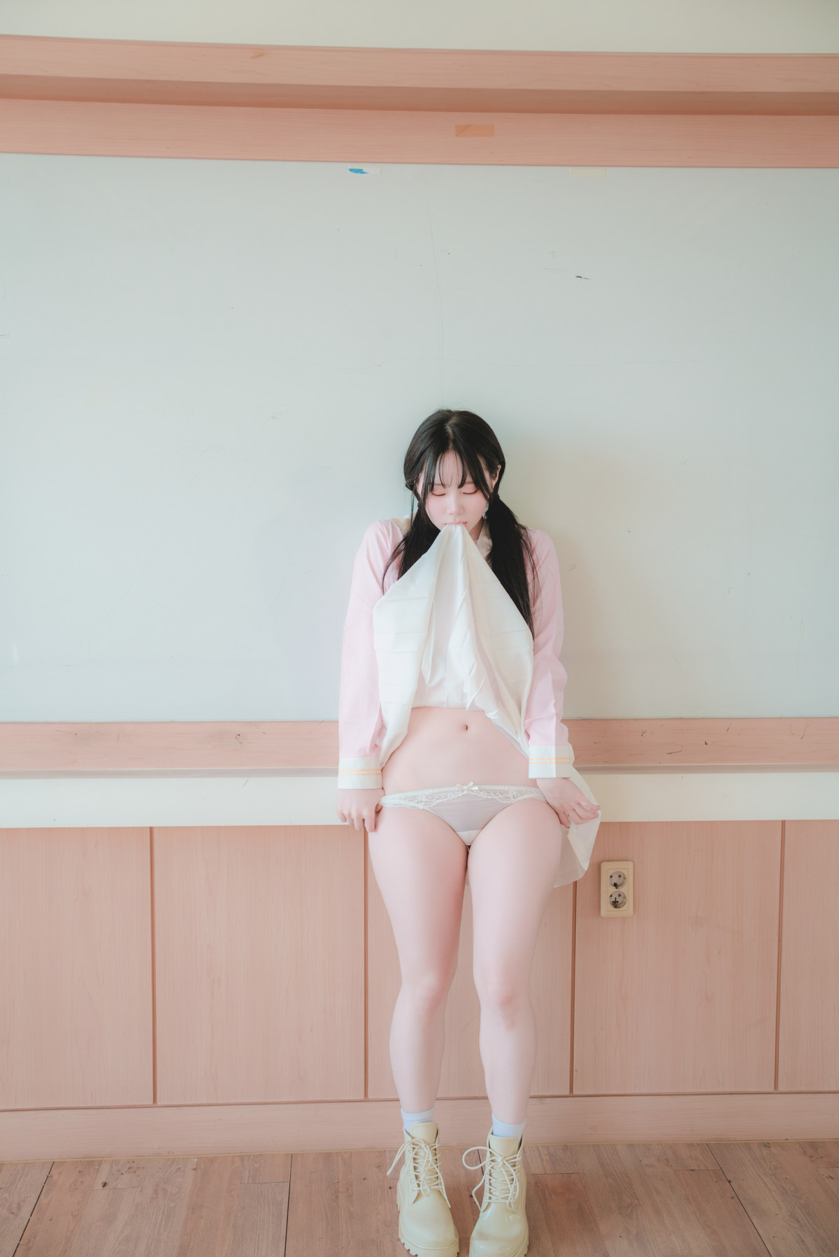Myua 뮤아, Photobook “Pure”の写真 10