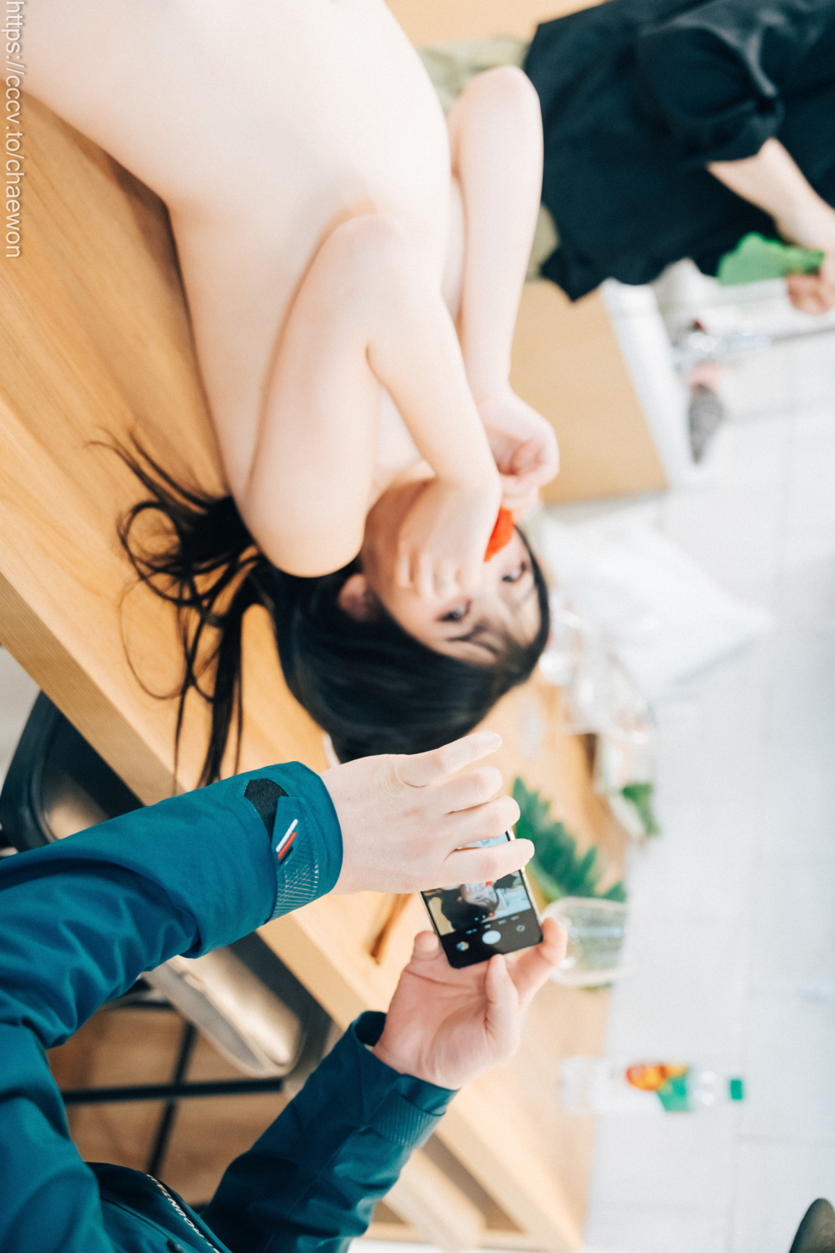 ZIA.Kwon 권지아, Loozy “Nyotaimori” Set.02の写真 2