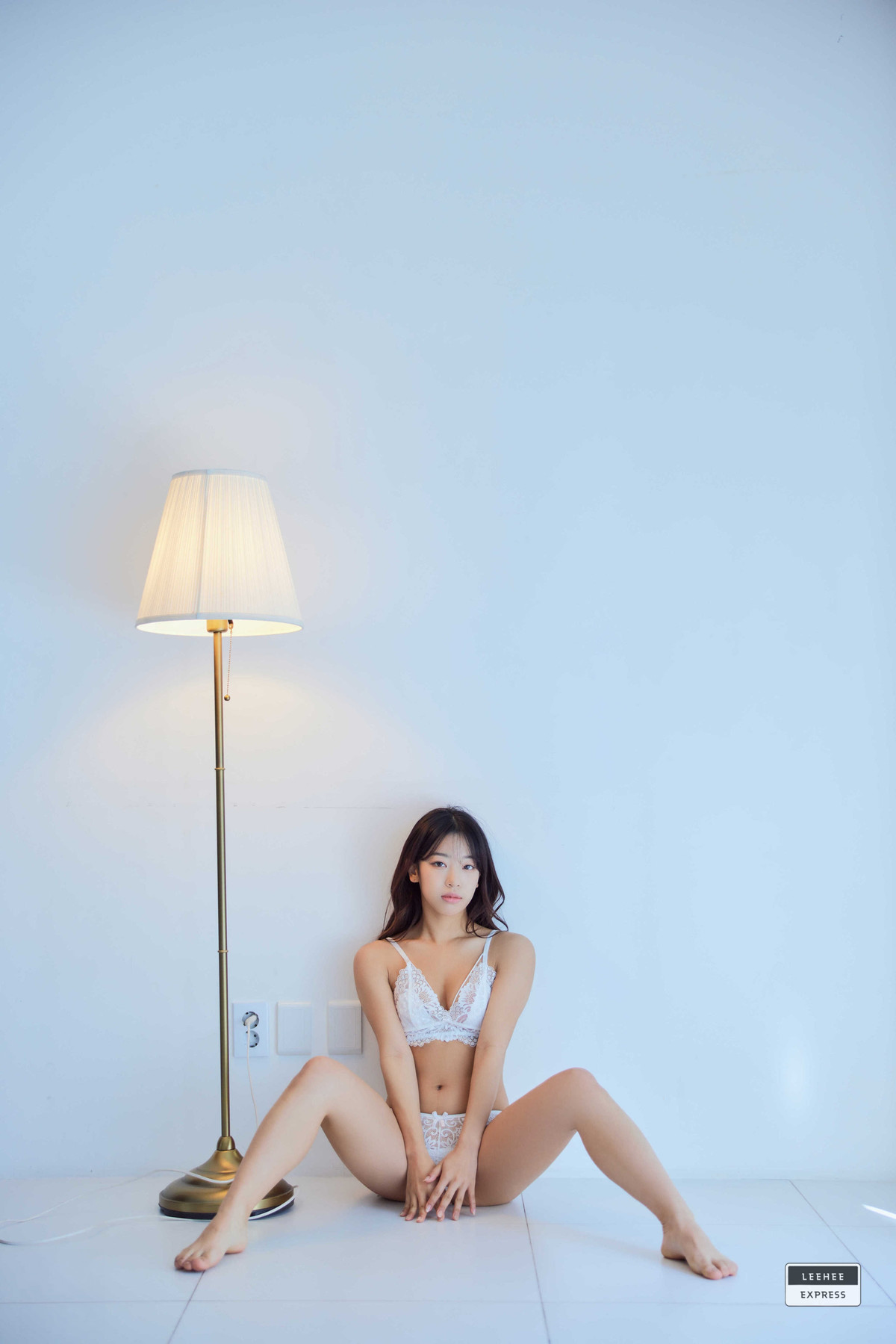 So Young 경이, LEEHEE EXPRESS LERB-225Aの写真 46