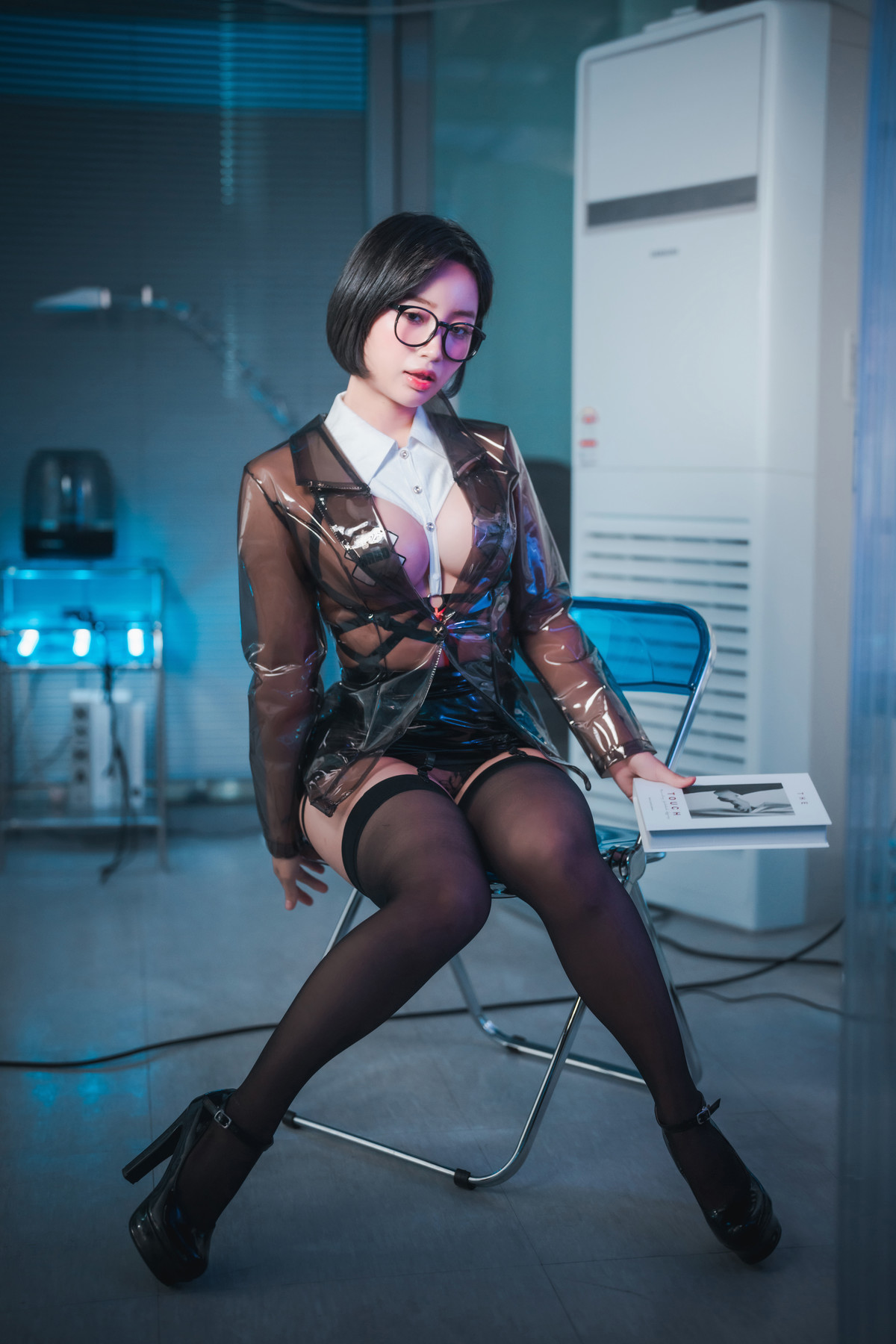 Booty Queen 엉덩퀸, DJAWA “Naughty Worker & Supervisor” Set.02の写真 3