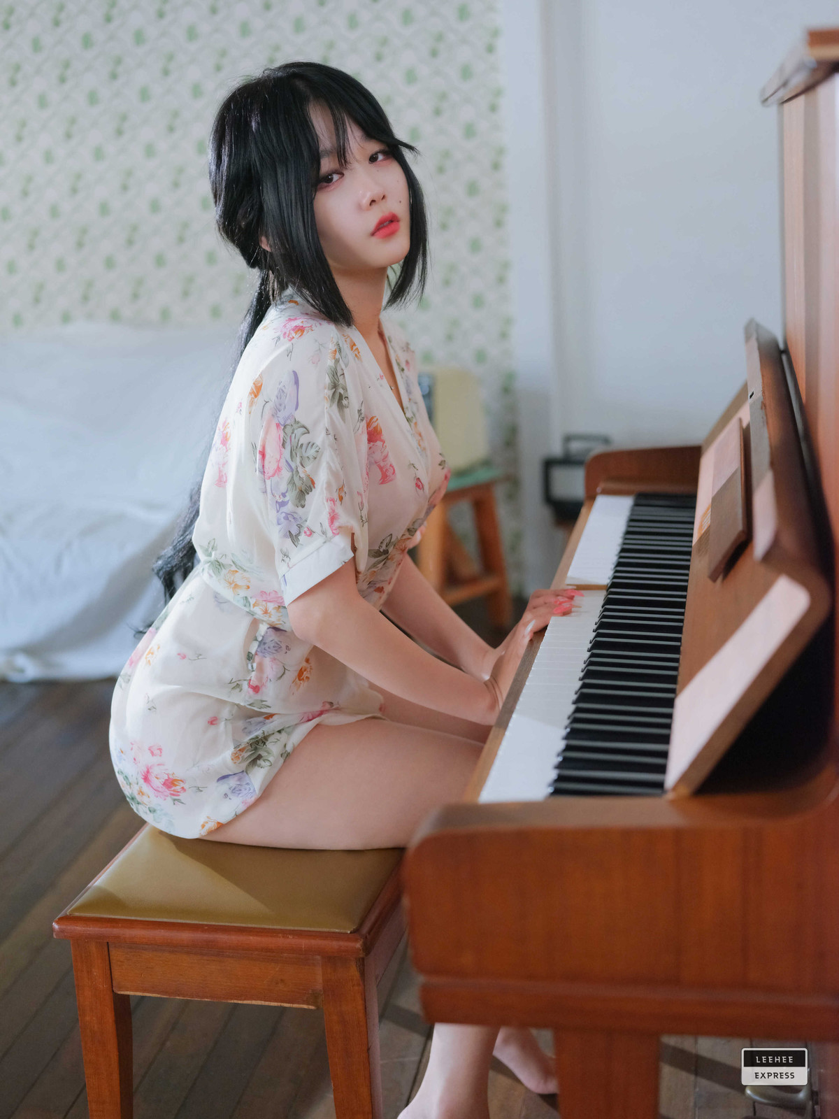 ZIA.Kwon 권지아, LEEHEE EXPRESS LEHF-214B Set.02の写真 6