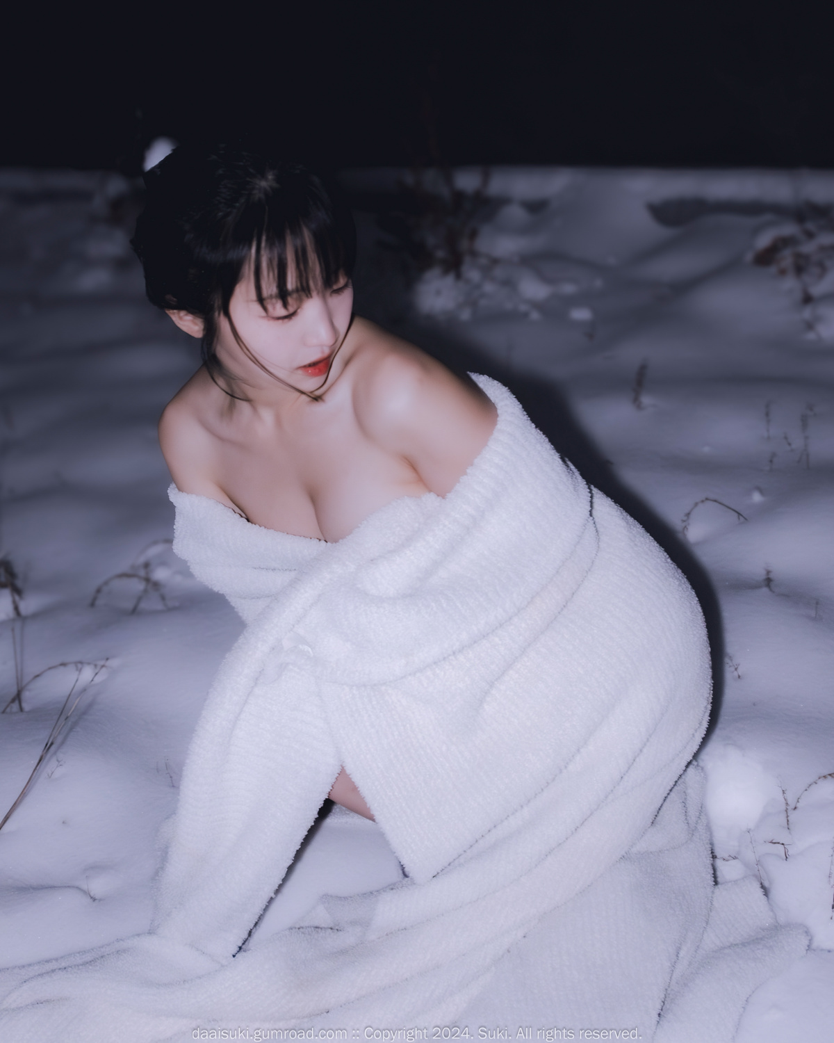 Suki 숙희, Photobook “Snowy Night” Set.01の写真 3