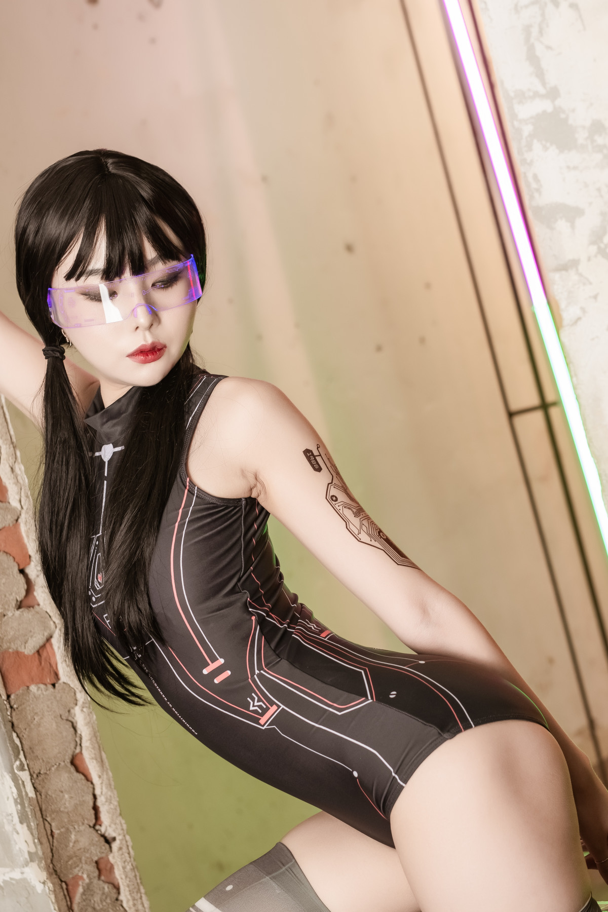 Yuna 유나, Saint PhotoLife Vol.46 Cyber Punk Set.02の写真 8